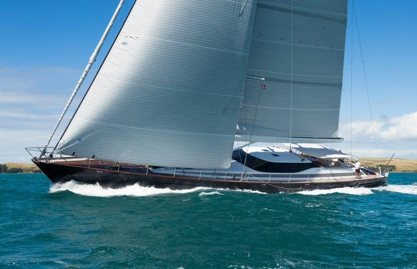 102 Luxury yacht MISS SILVER.jpg