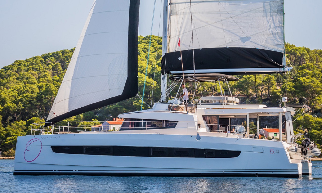 102 Luxury yacht OCEAN LOUNGE.jpg