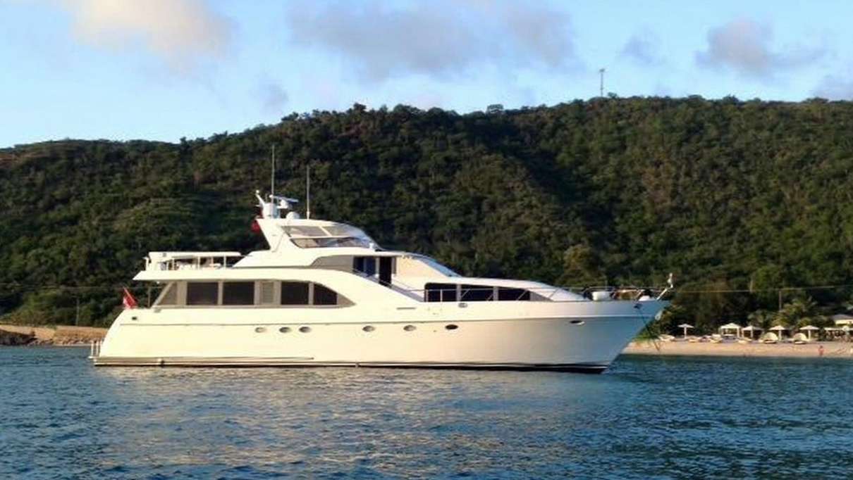 102 Luxury yacht PRIME TIME.jpg