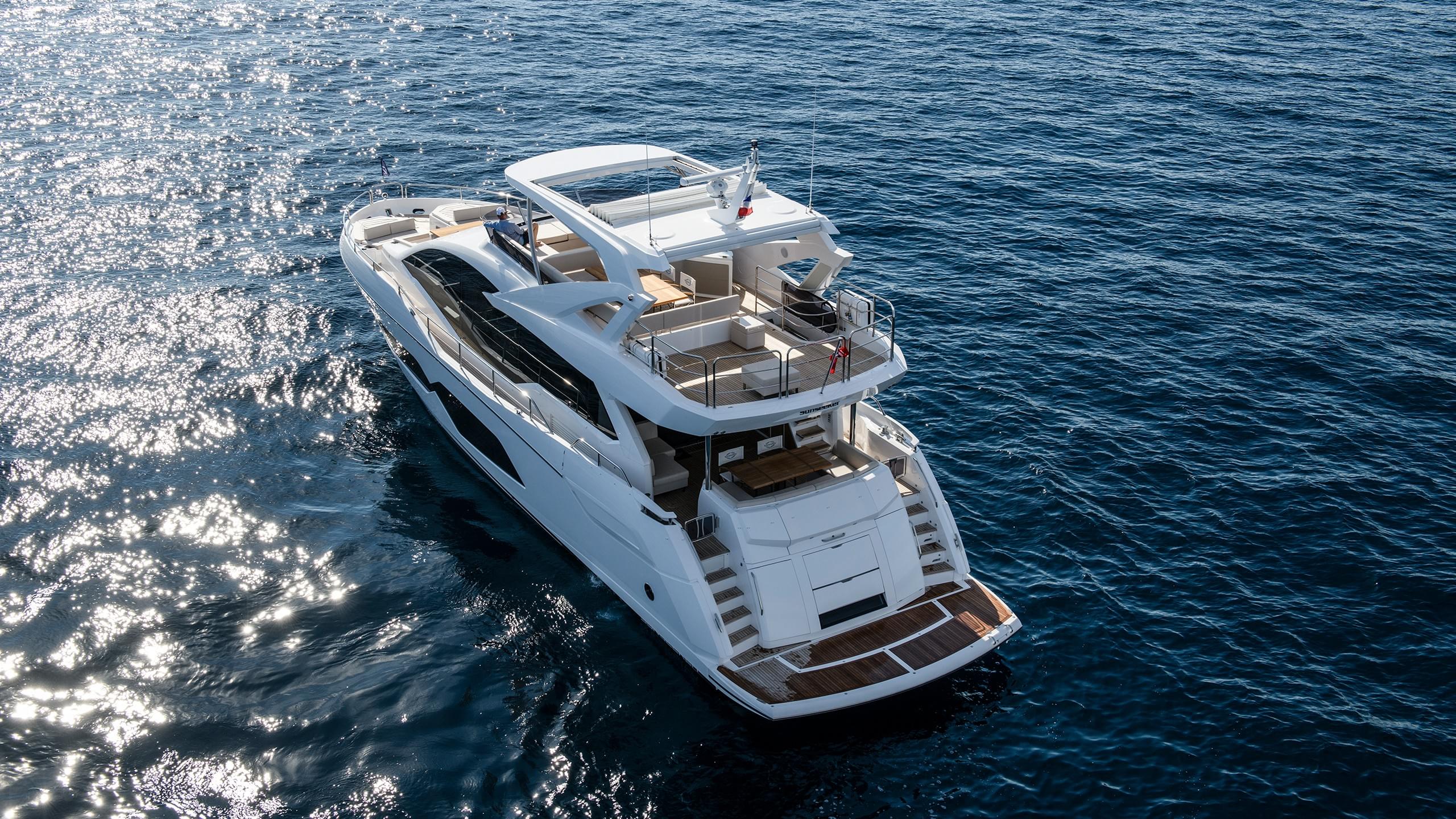 102 Luxury yacht SAAHSA (sistership).jpg