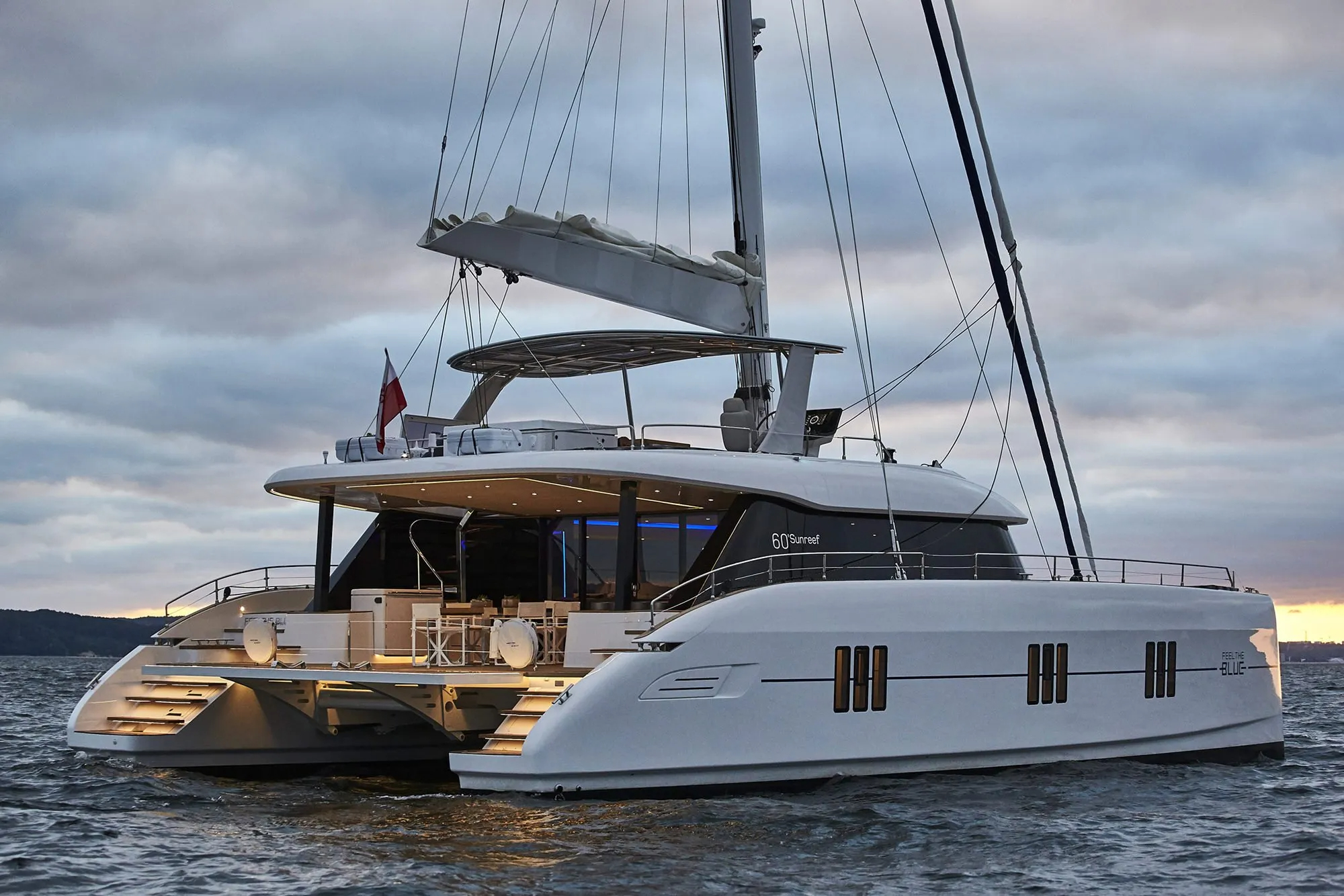 102 Luxury yacht SPICE OF LIFE (sistership).jpg