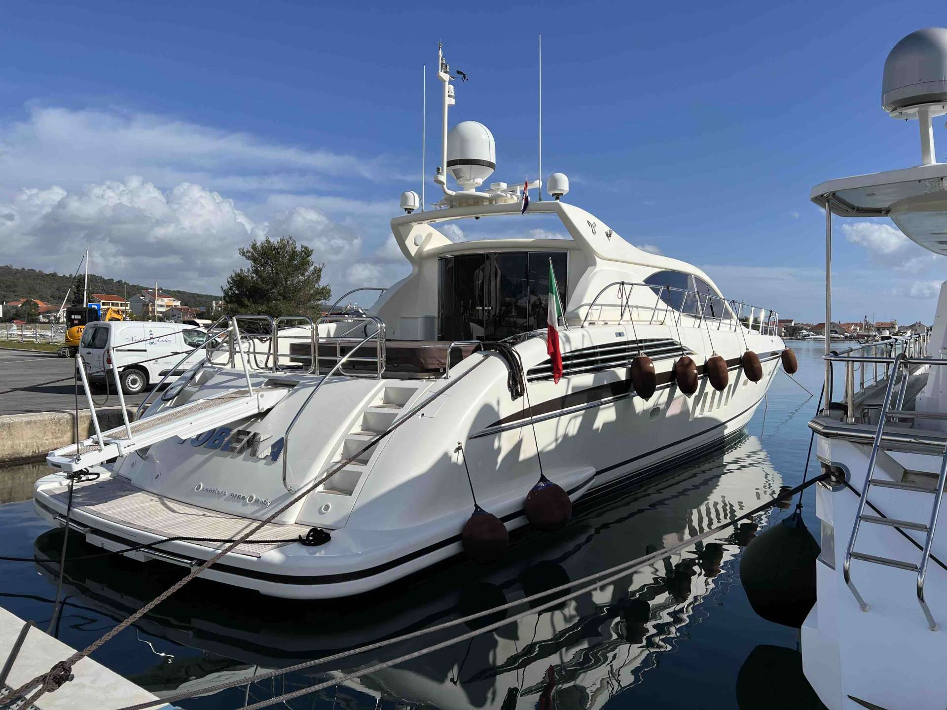 102 Luxury yacht TOBEKA.jpg