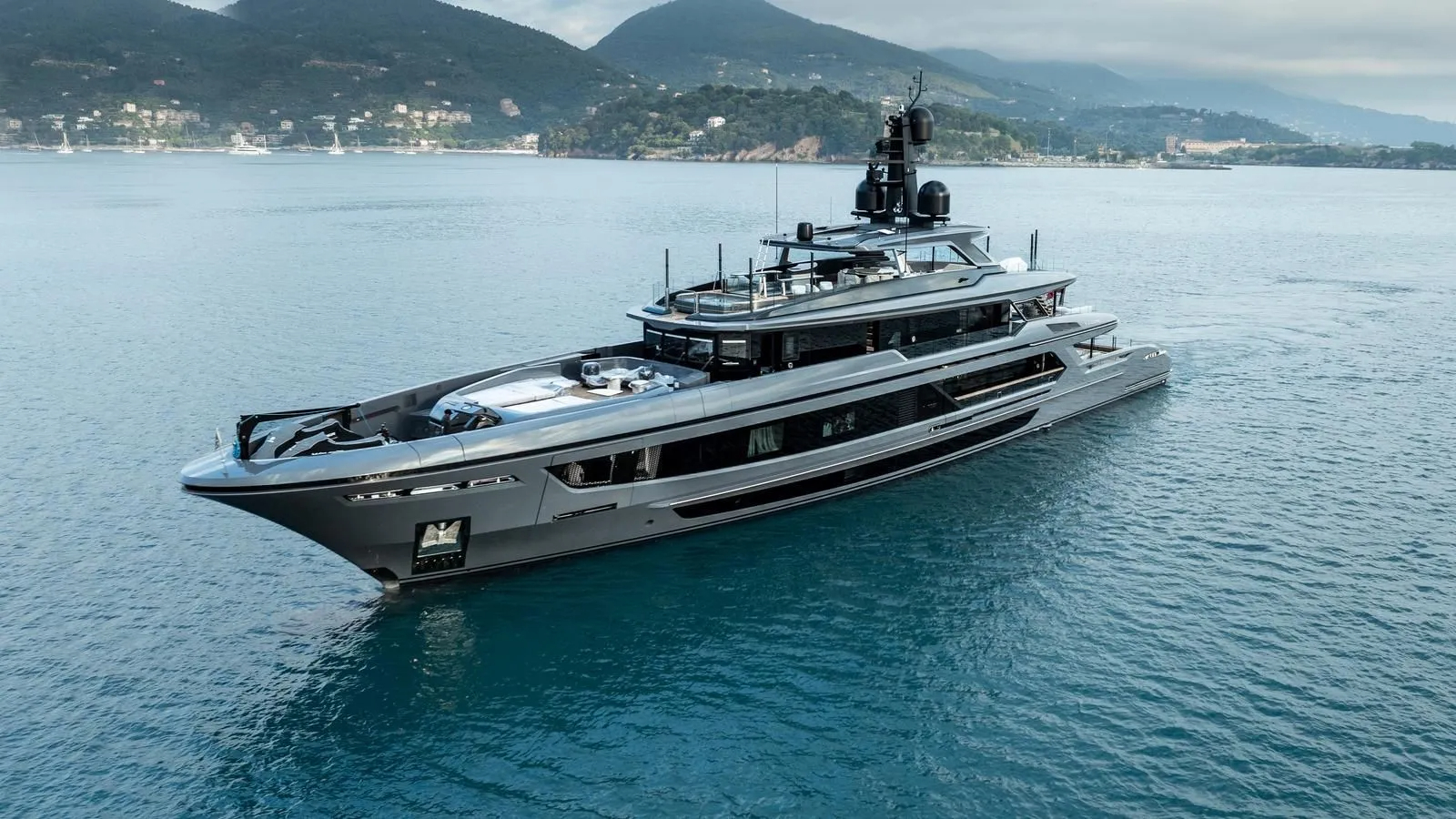 102 Motor yacht AKULA.jpg