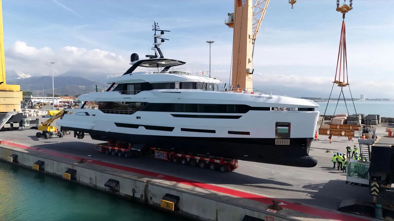 102 Motor yacht BARABAR ANNE.jpg