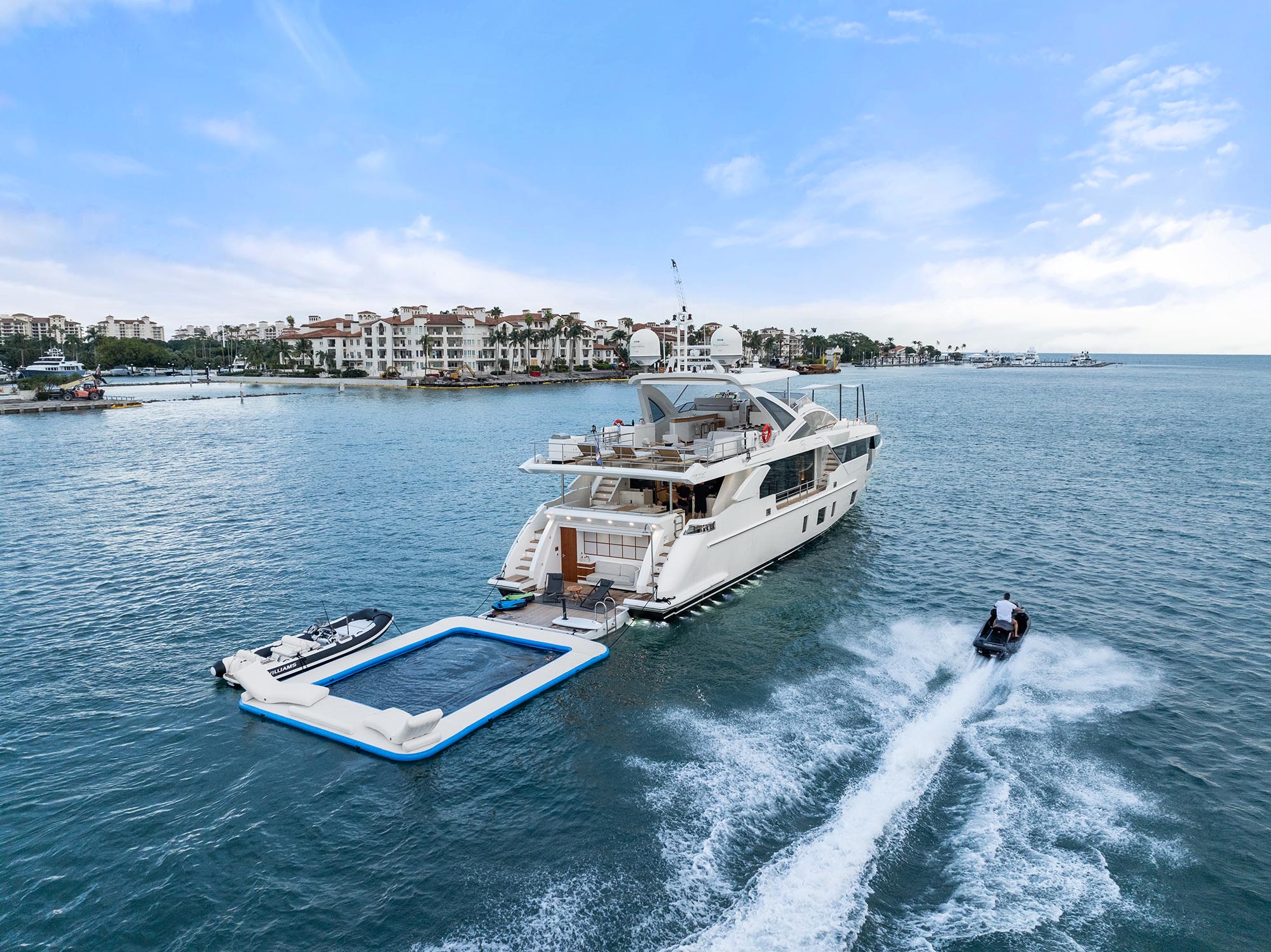 102 Motor yacht FREEDOME.jpg