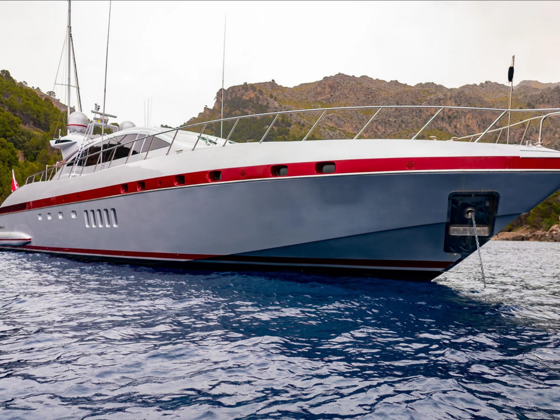 102 Motor yacht LA DIGUE.jpg