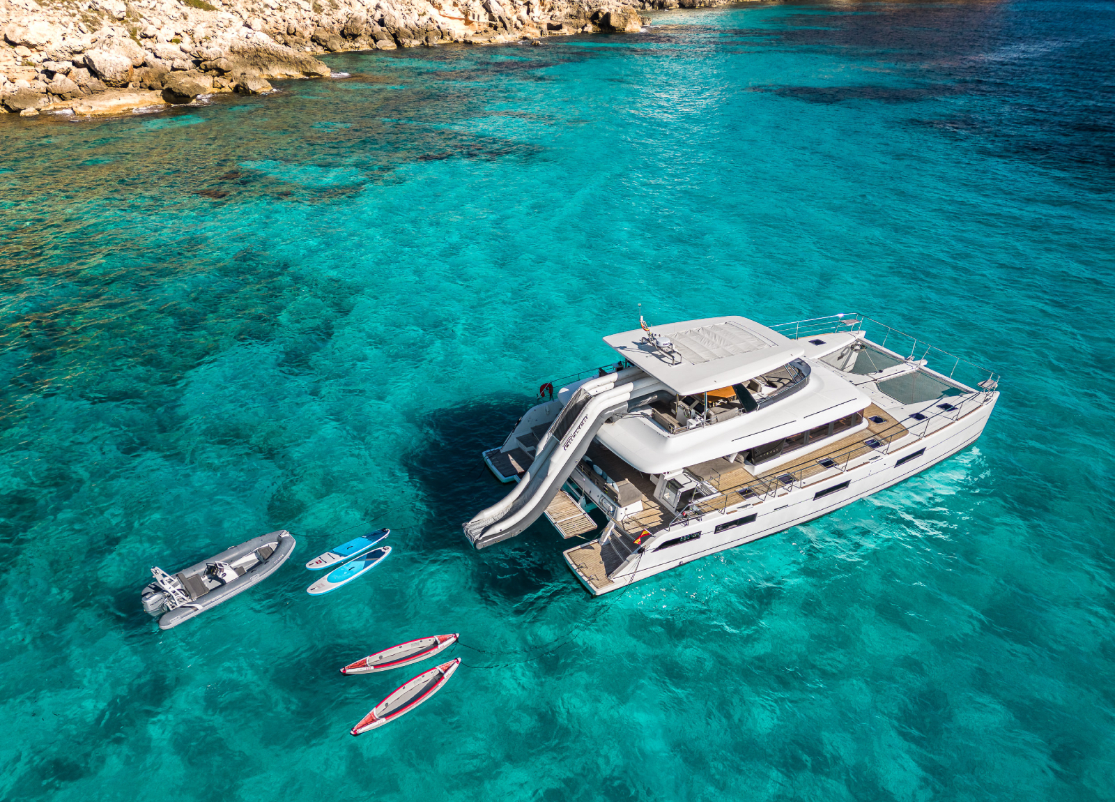 102 Motor yacht SEEK.jpg