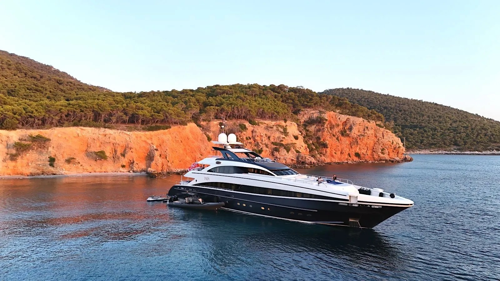 102 Motor yacht TALIA.jpg