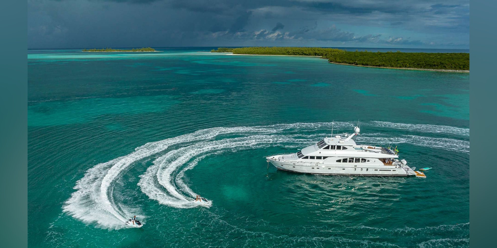 102 Super yacht B HAPPY.jpg
