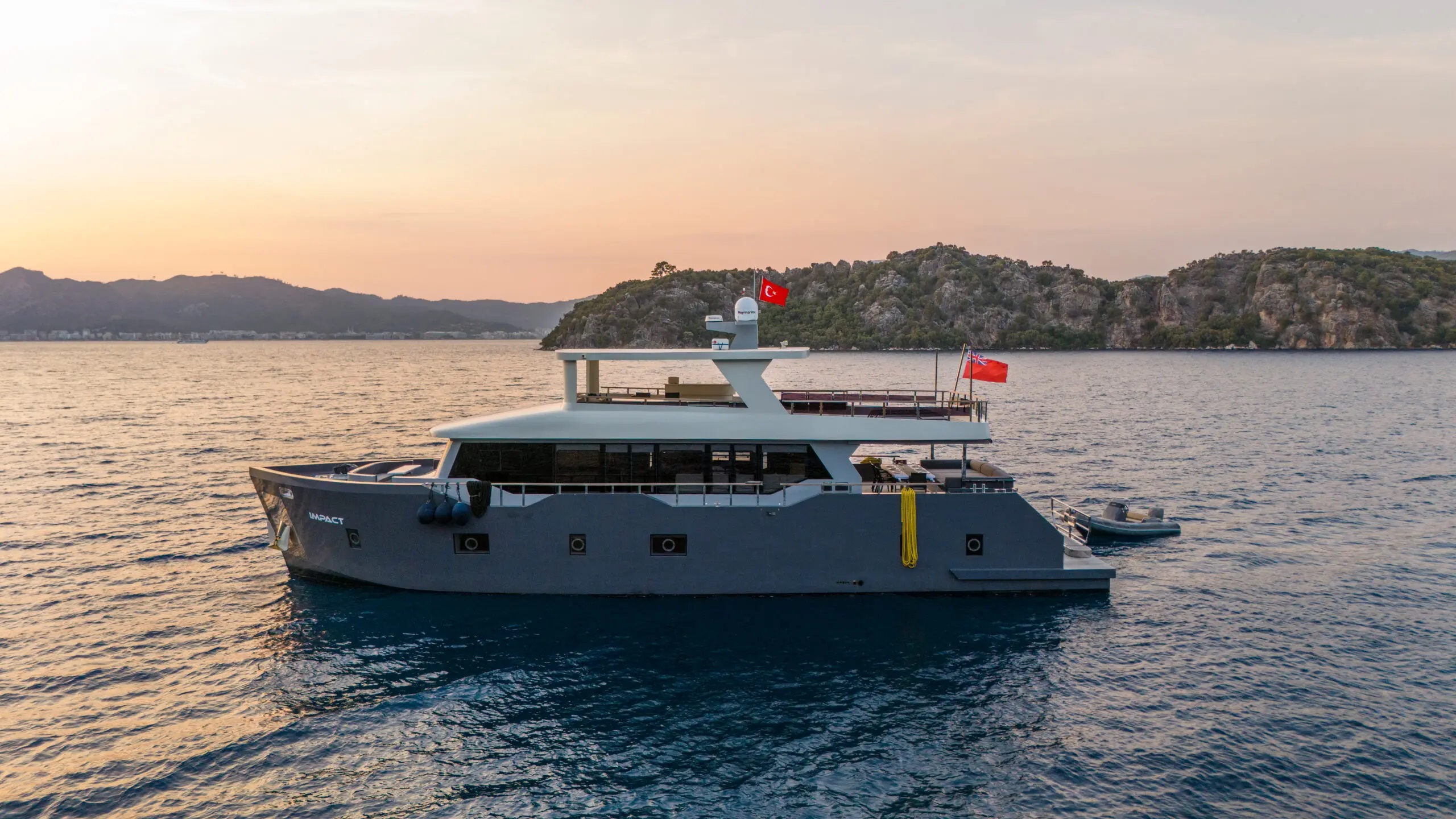 102 Superyacht IMPACT.jpg