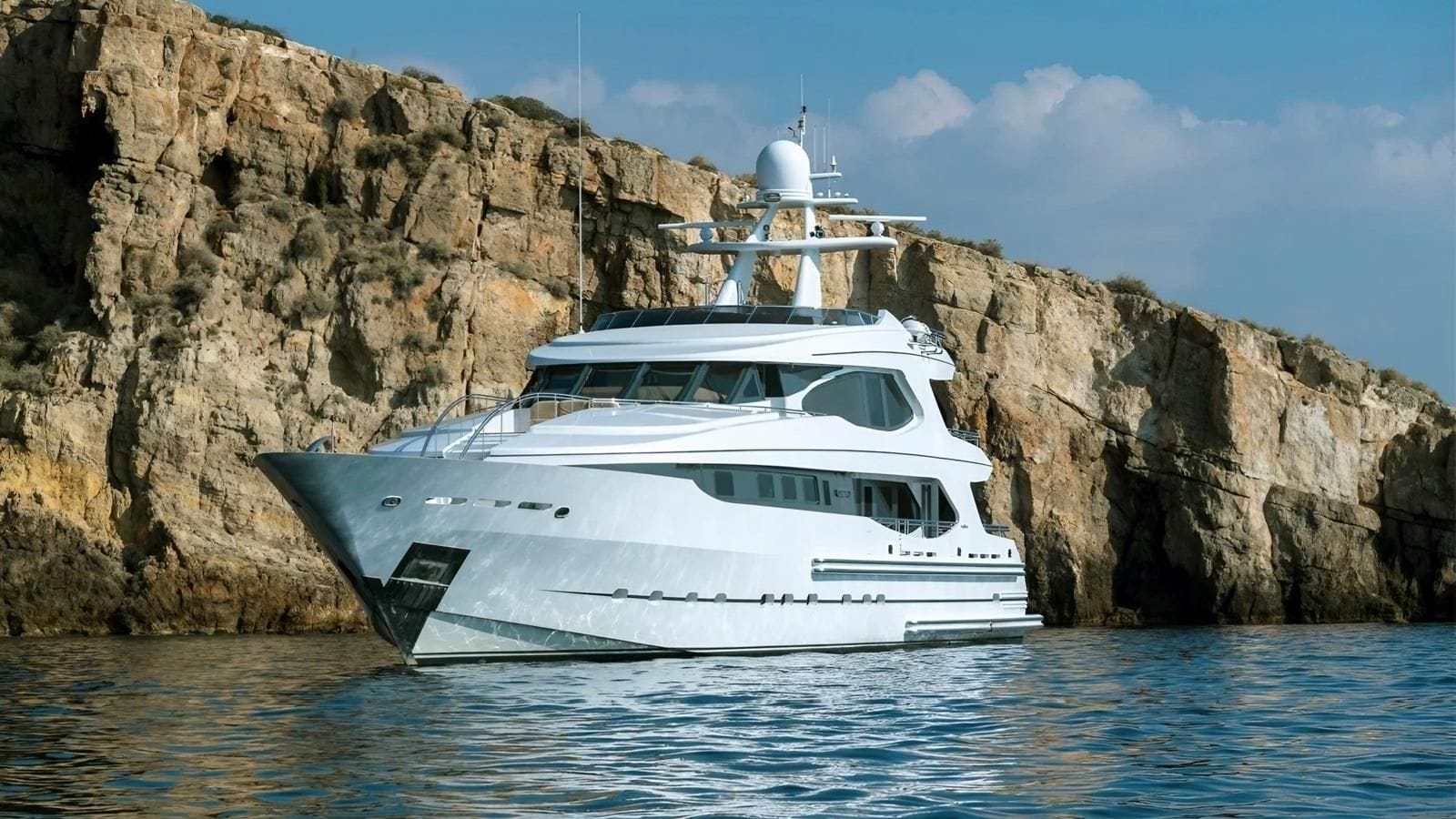 102 Superyacht IRAVATI.jpg