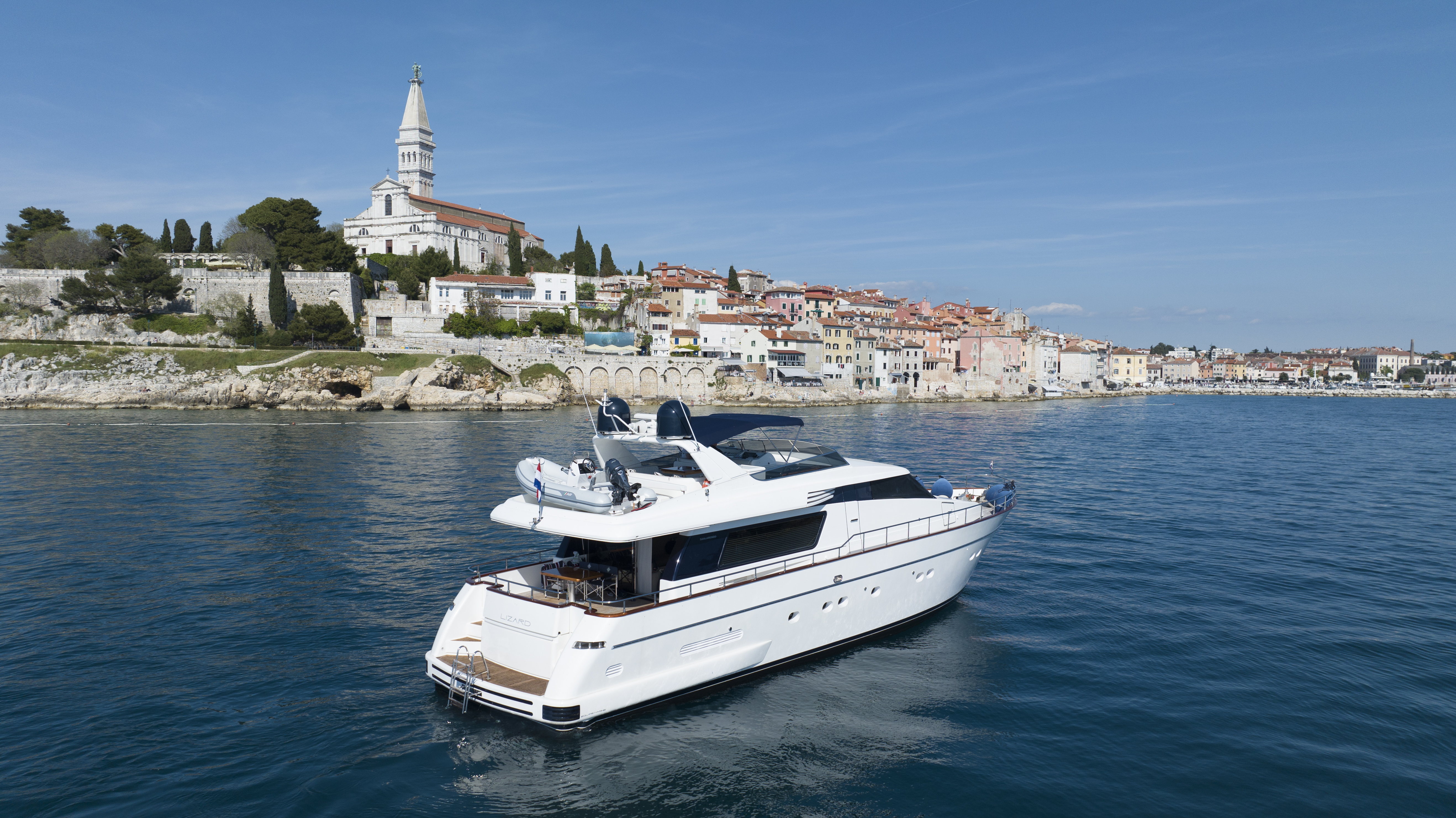 102 Superyacht LIZARD.jpg
