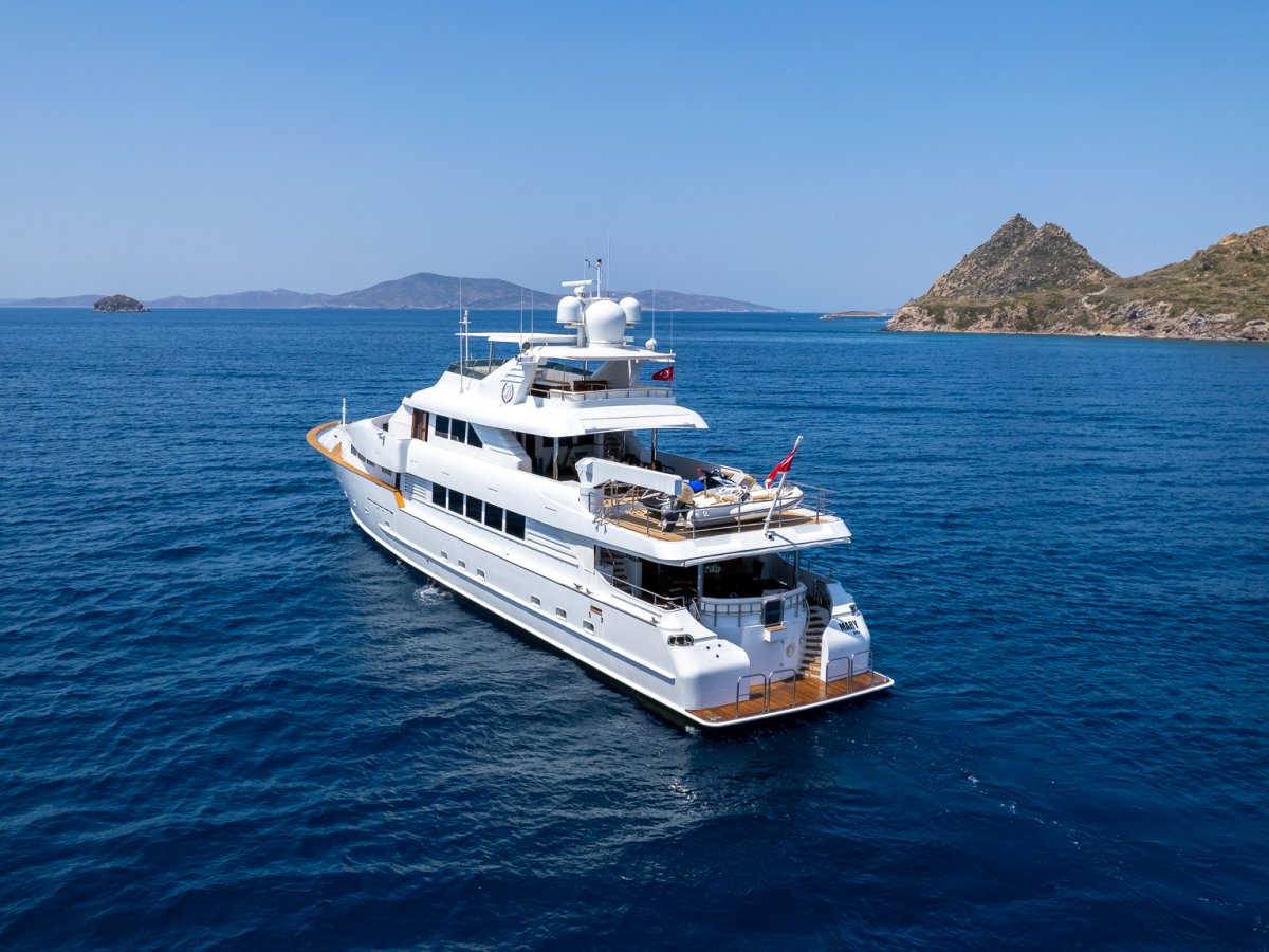 102 Superyacht MERVE.jpg