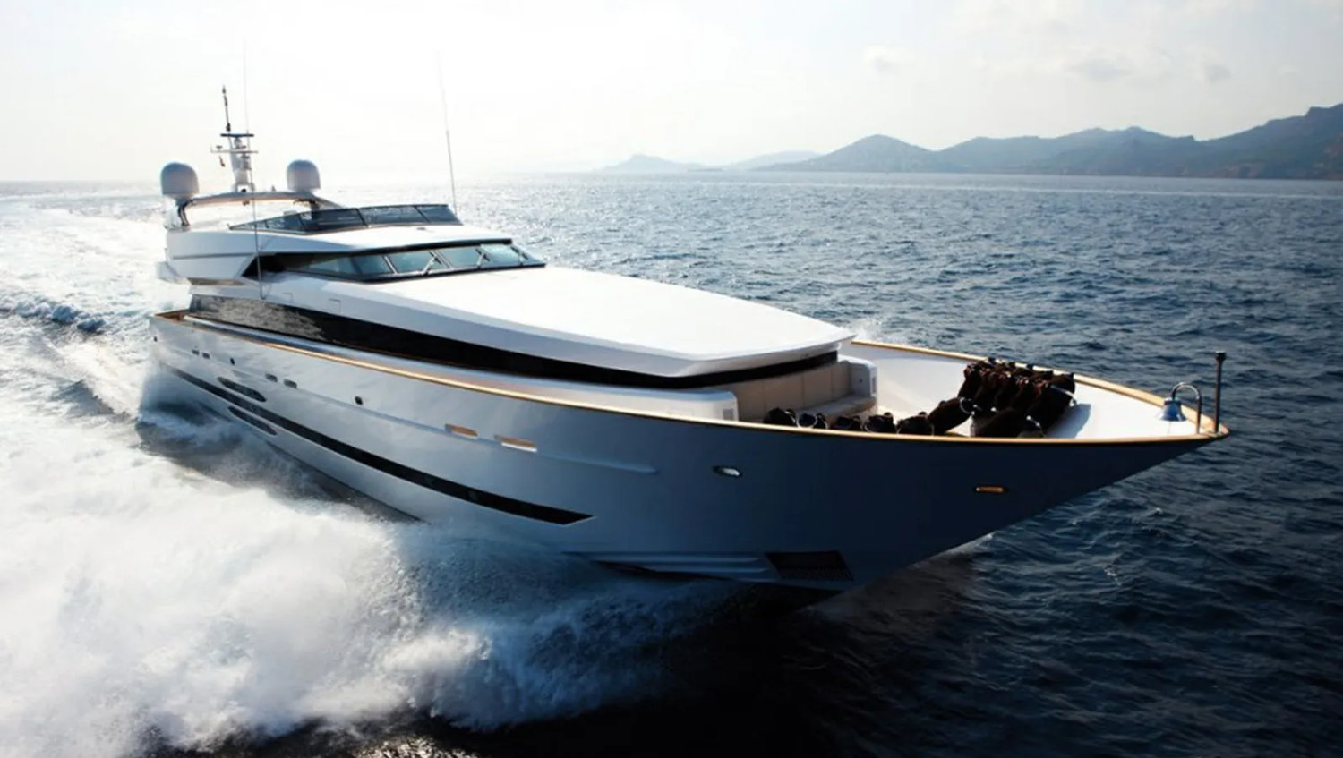 102 Superyacht NINO 02.jpg