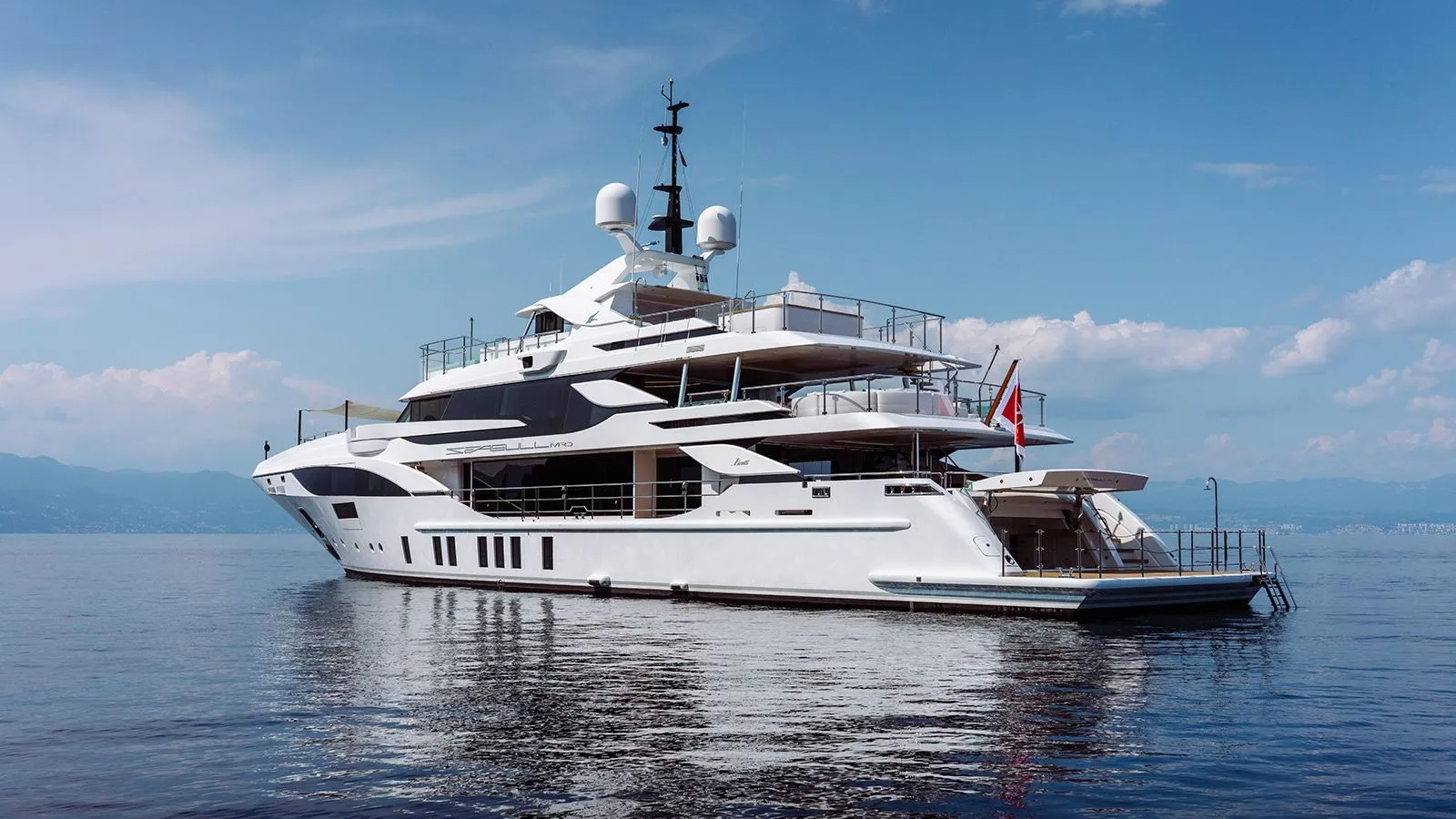 102 Superyacht SEAGULL MRD.jpg