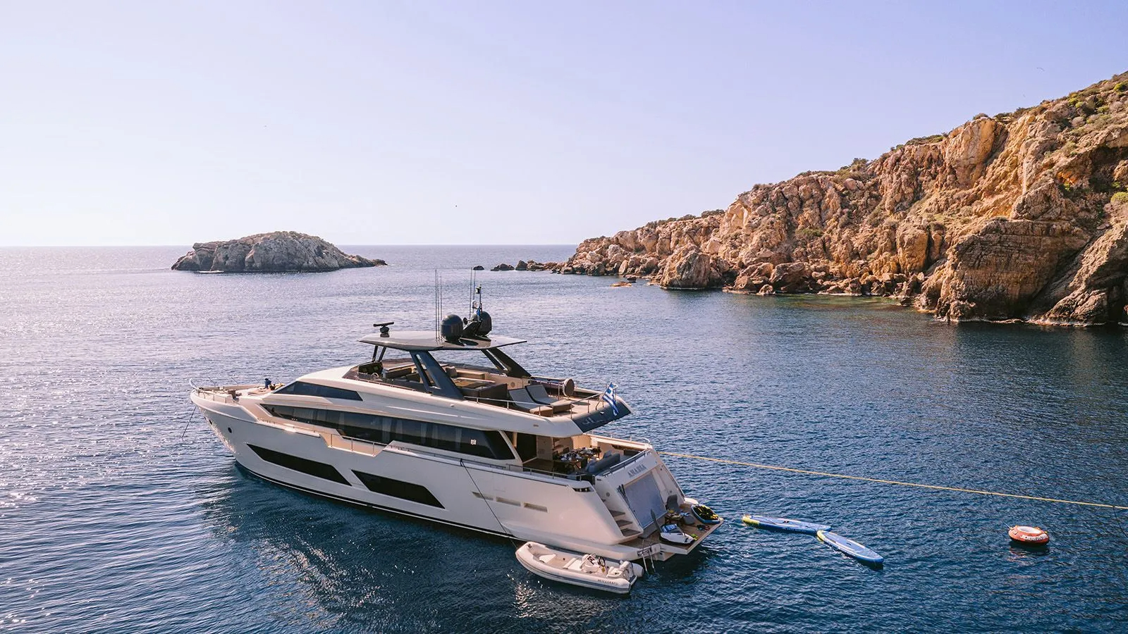 103 Luxury yacht ANASSA A.jpg
