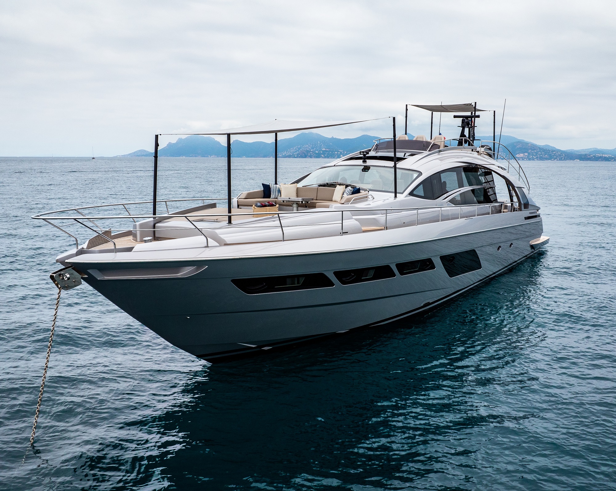 103 Luxury yacht CHERRY.jpg