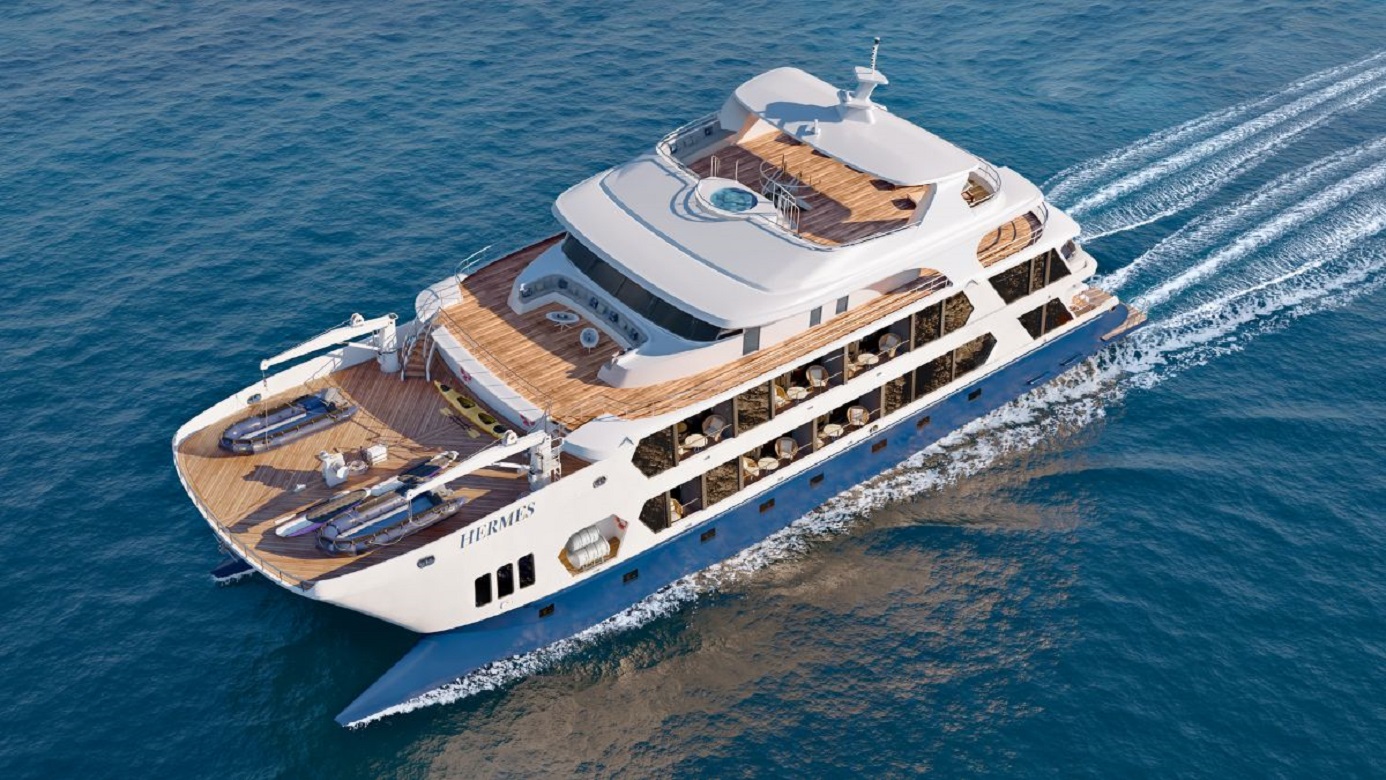 103 Motor catamaran HERMES.jpg
