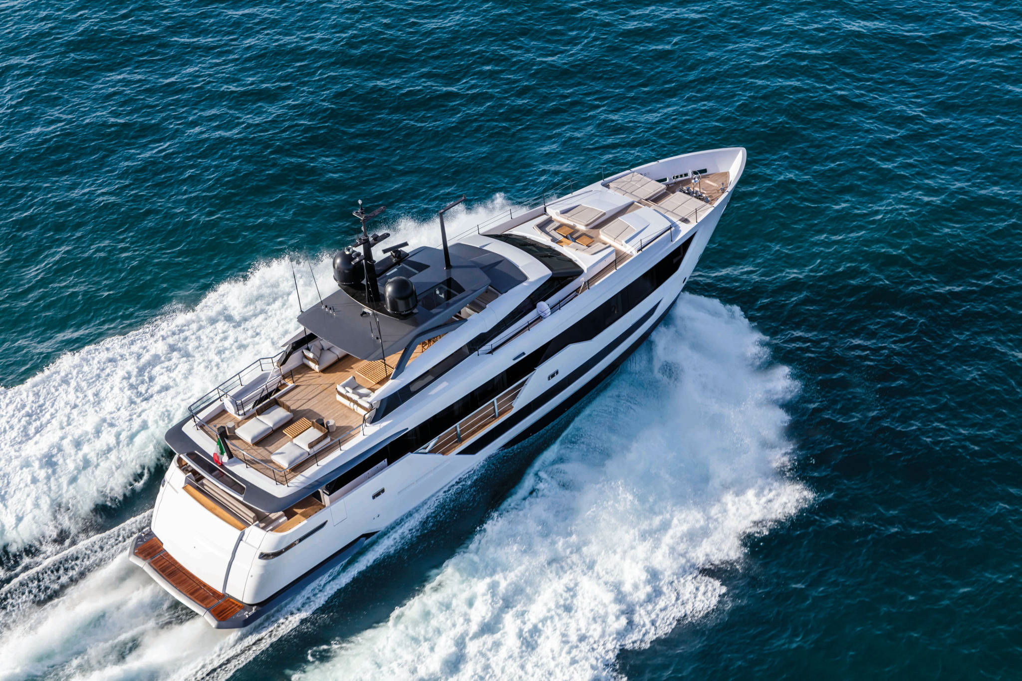 103 Motor yacht ALVIUM (sistership).jpg