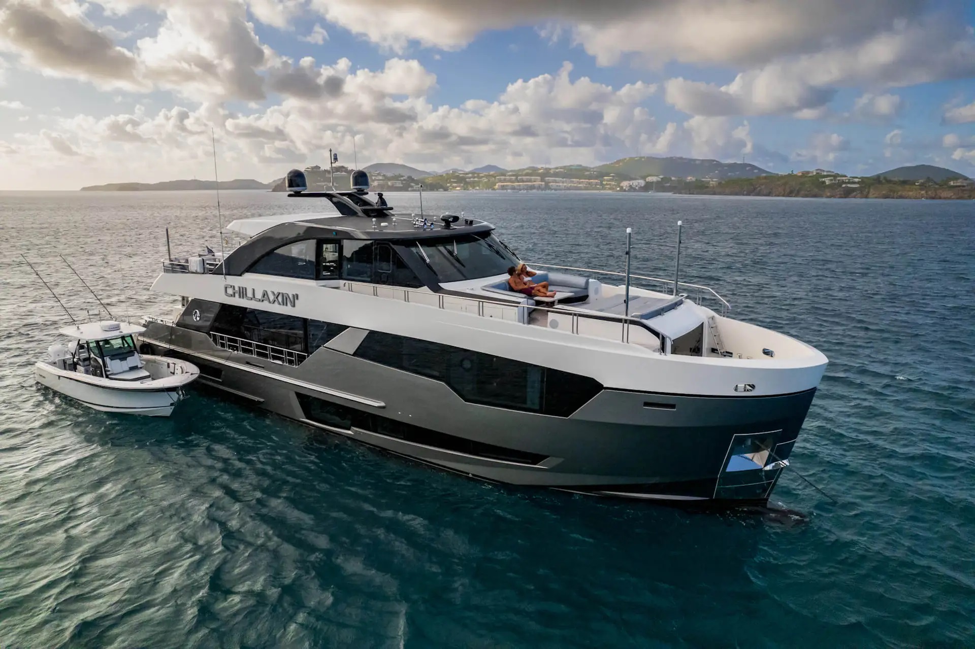 103 Motor yacht CHILLAXIN.jpg