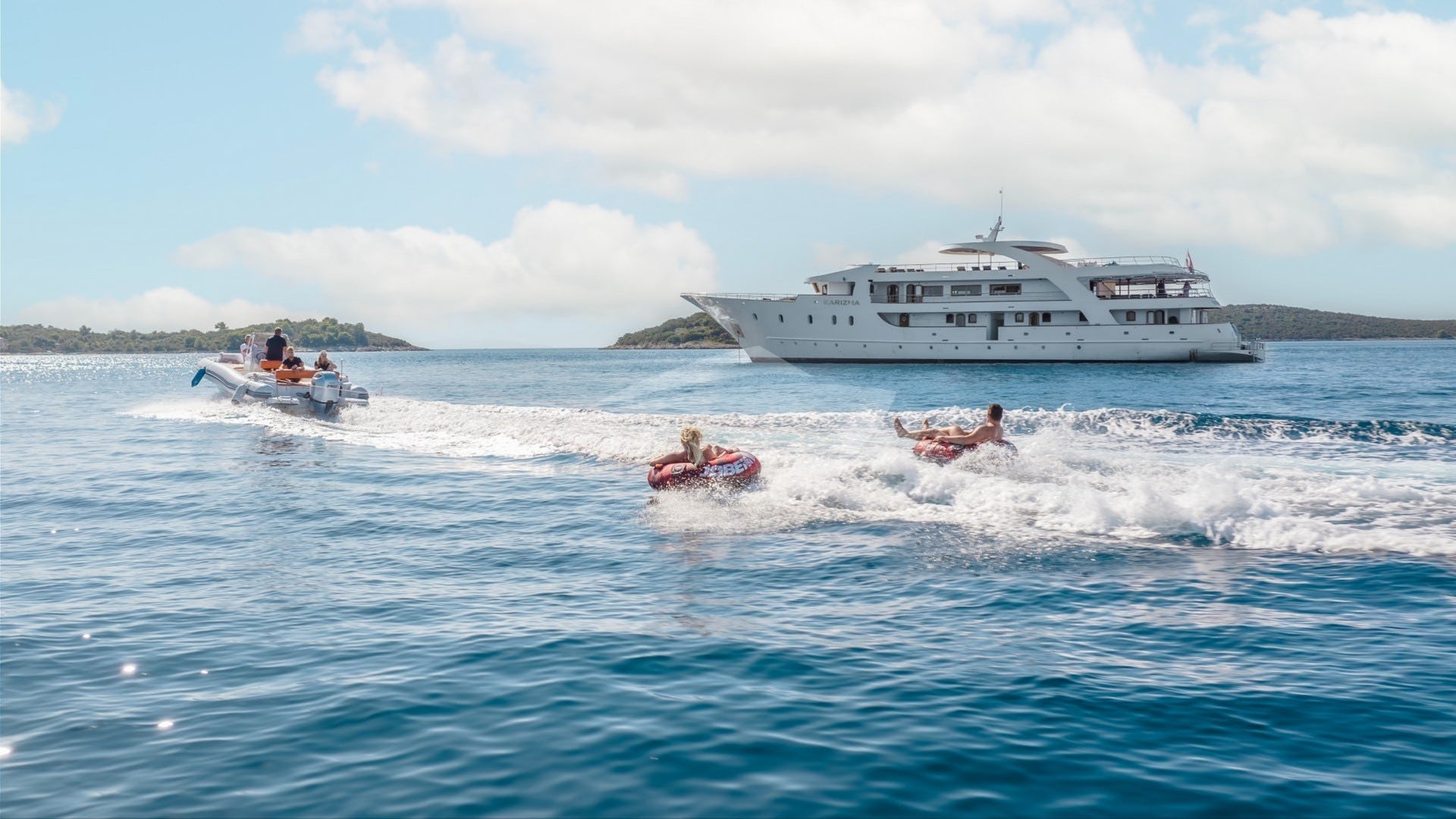 103 Motor yacht KARIZMA.jpg