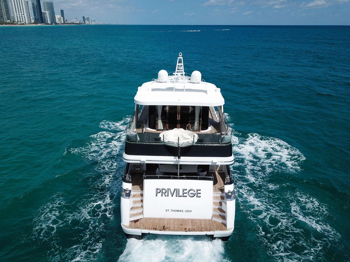 103 Motor yacht PRIVILEGE.jpg