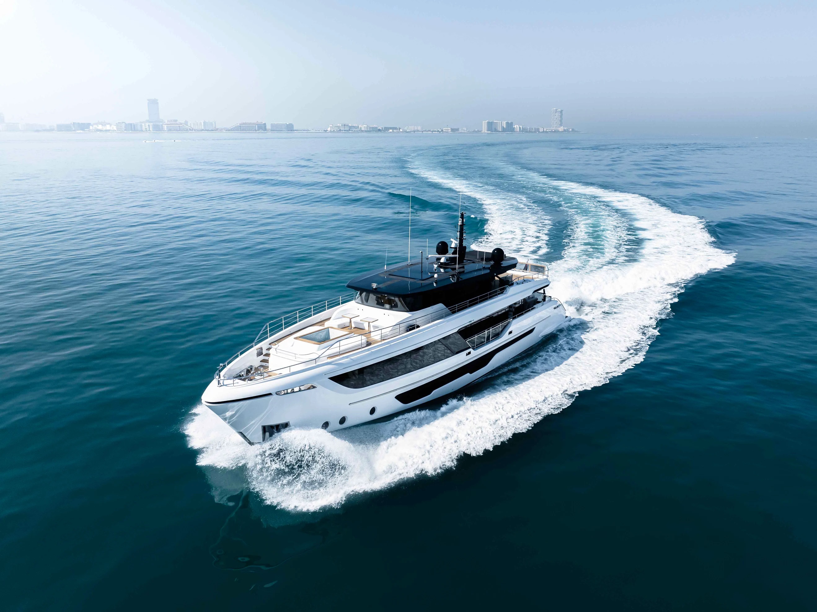 103 Motor yacht SANDBANK.jpg