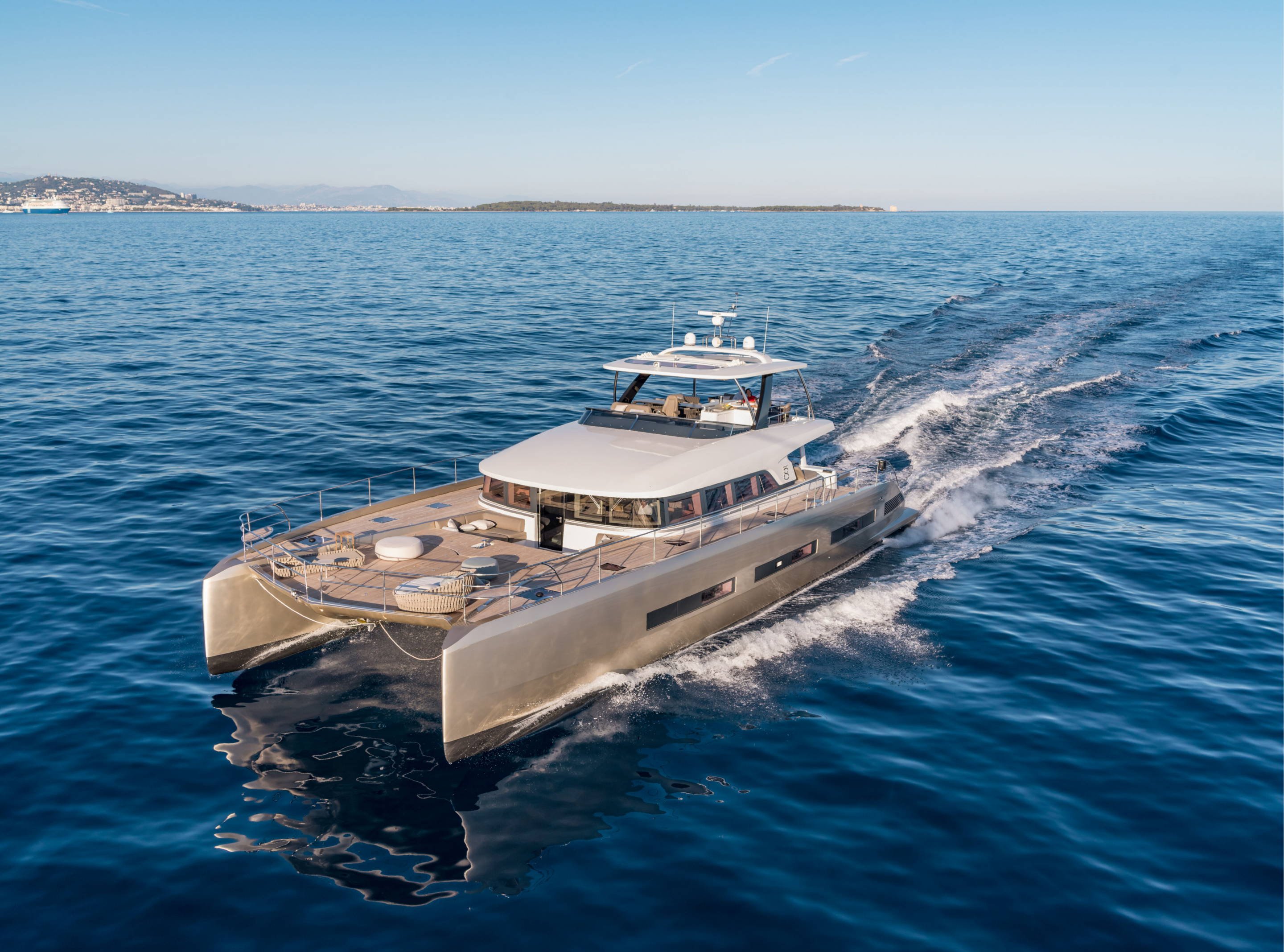 103 Superyacht CRAZY HORSE (sistership).png