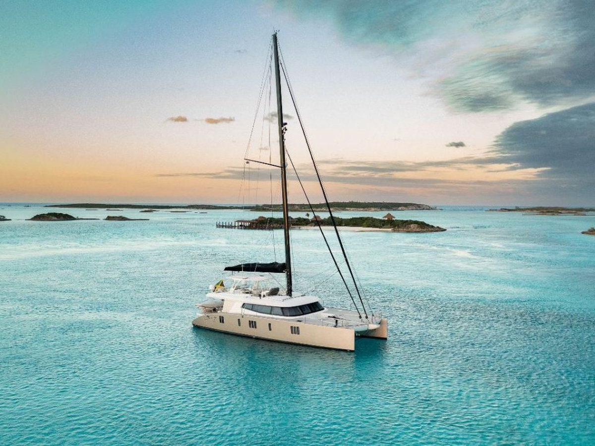 103 Superyacht INDABLUE.jpg