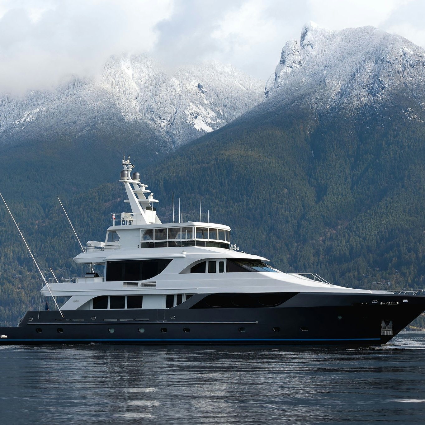 103 Superyacht LAST CALL.jpg
