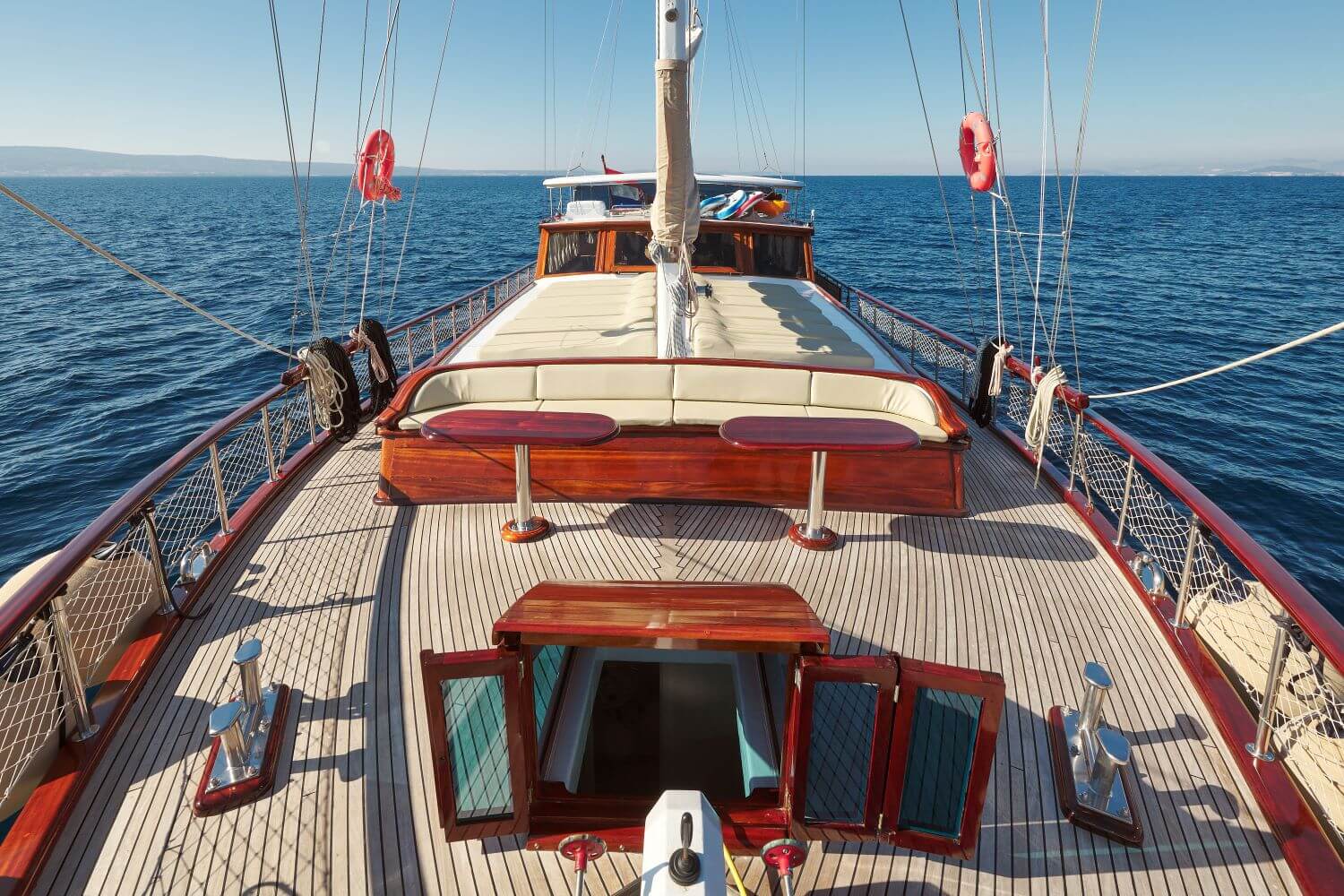 103 Superyacht LINDA.jpg