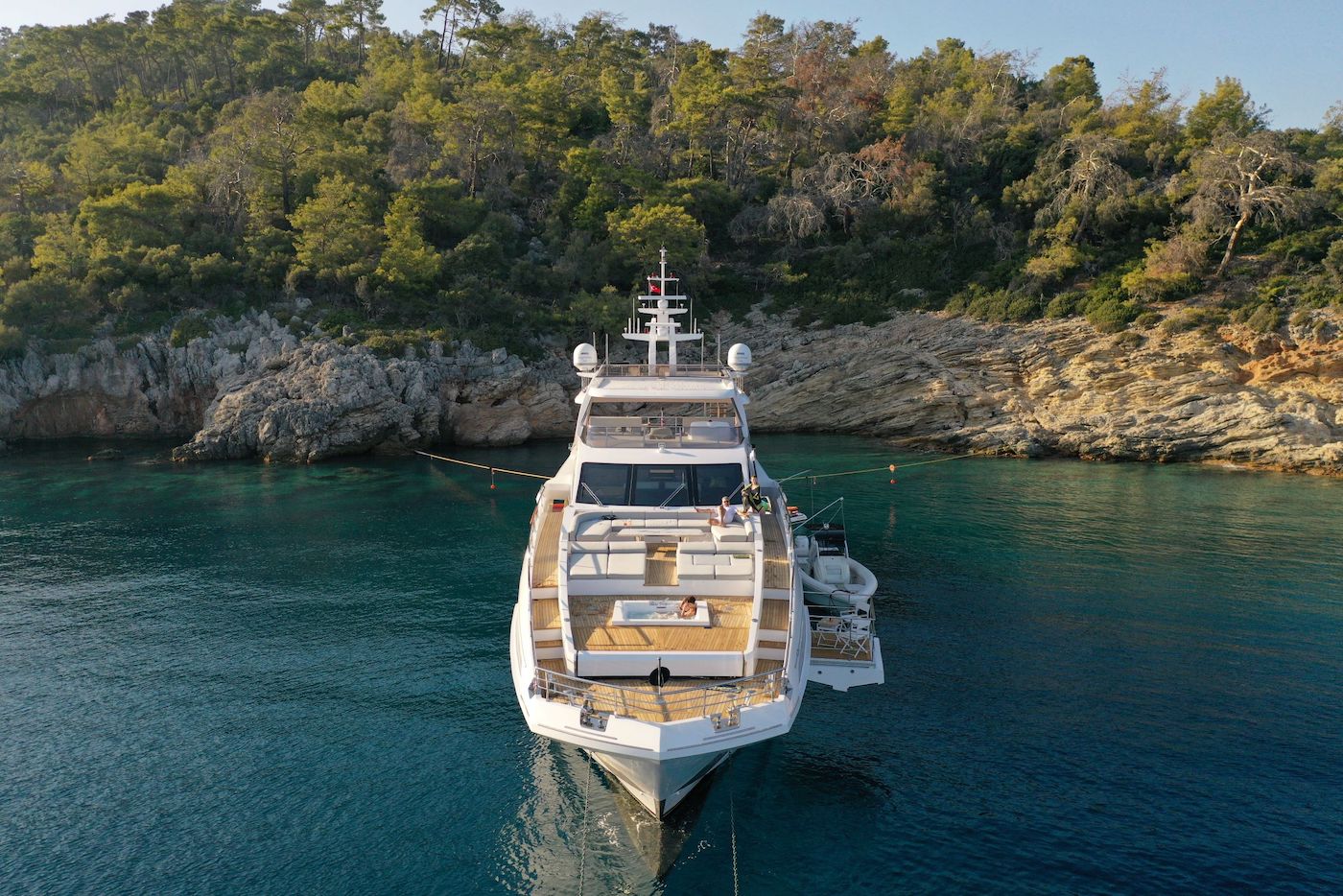 103 Superyacht LOVE T.jpg