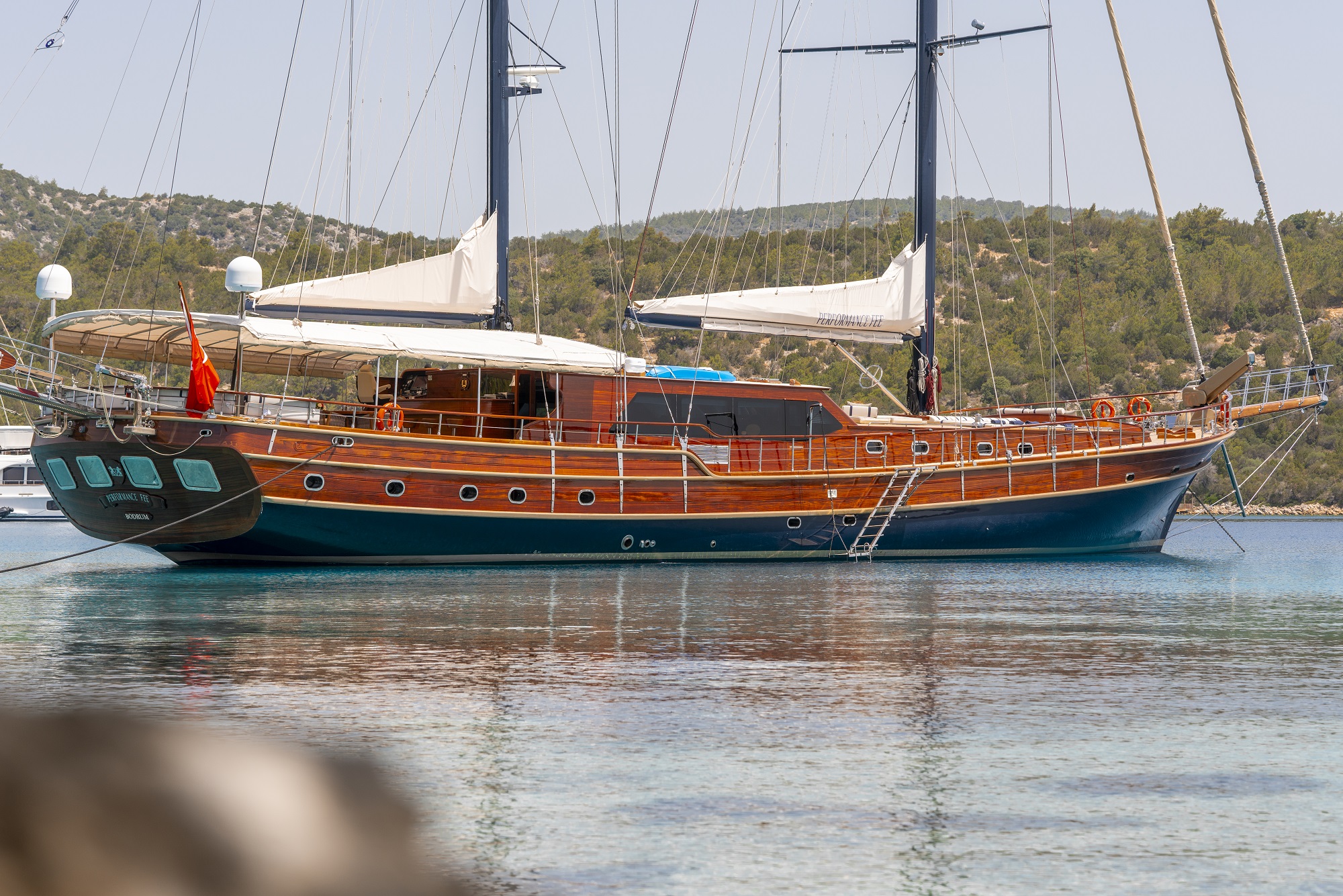103 Superyacht PERFORMANCE FEE.jpg