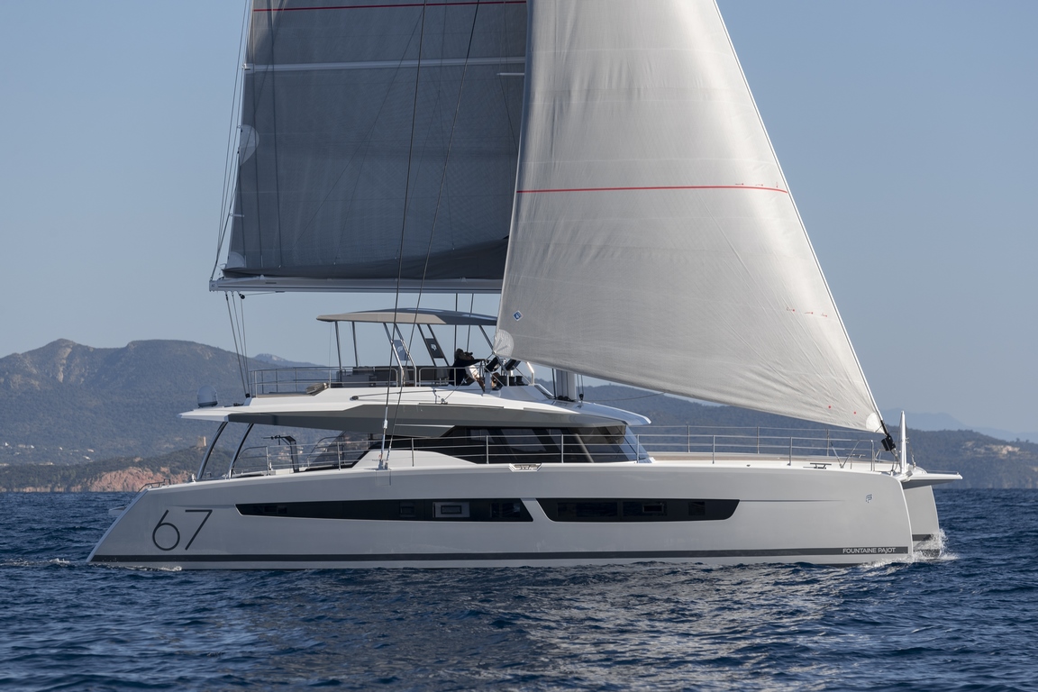 103 Superyacht SUNMOON (sistership).jpg