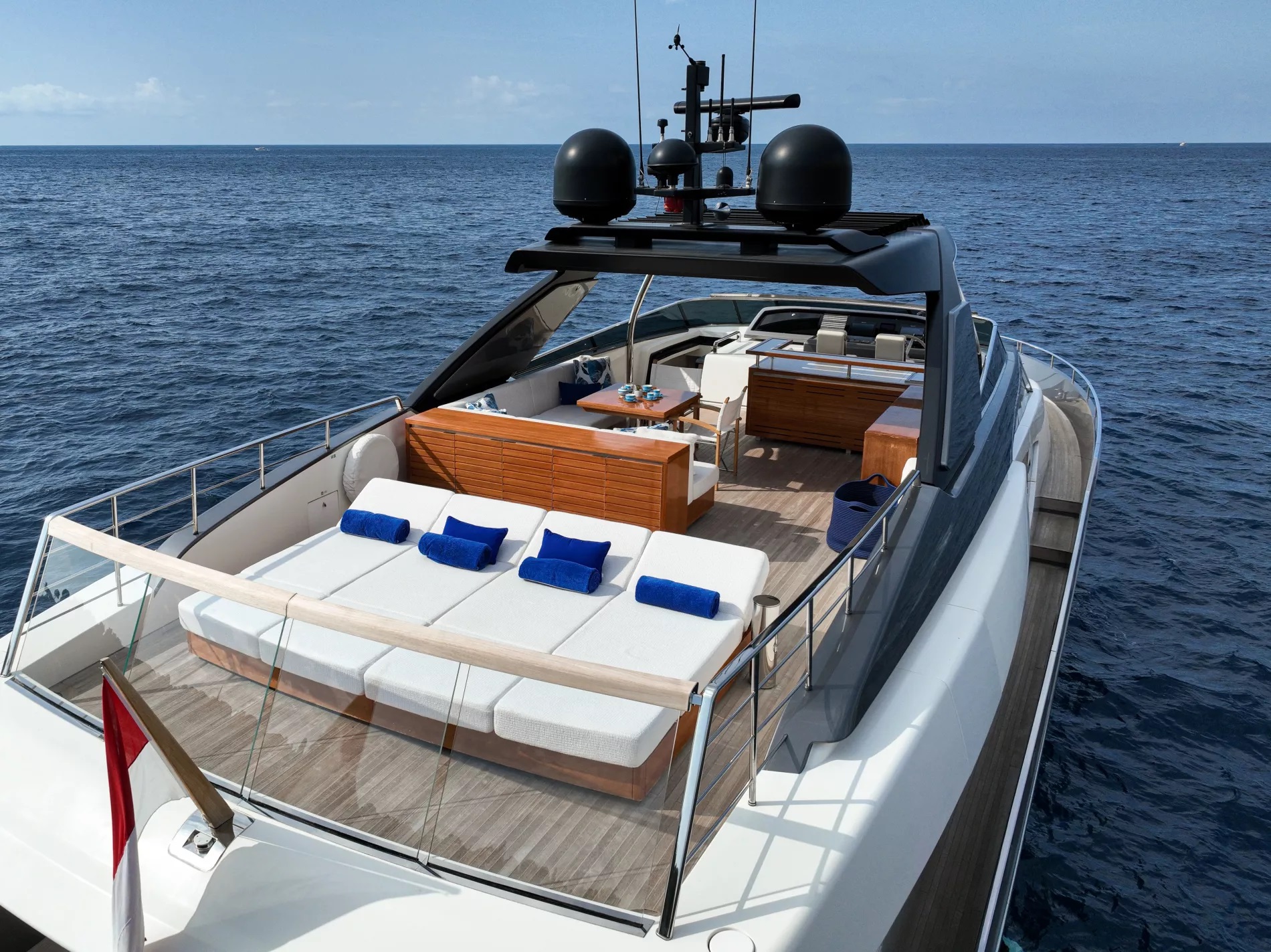 103 Superyacht TWIN FISH.jpg