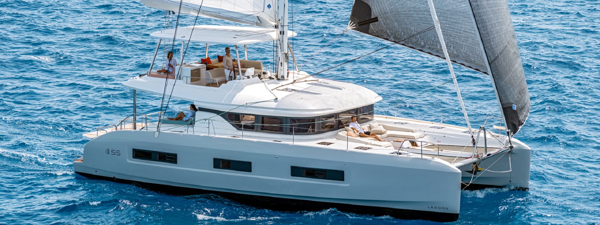103 Superyacht VALINOR (sistership).jpg