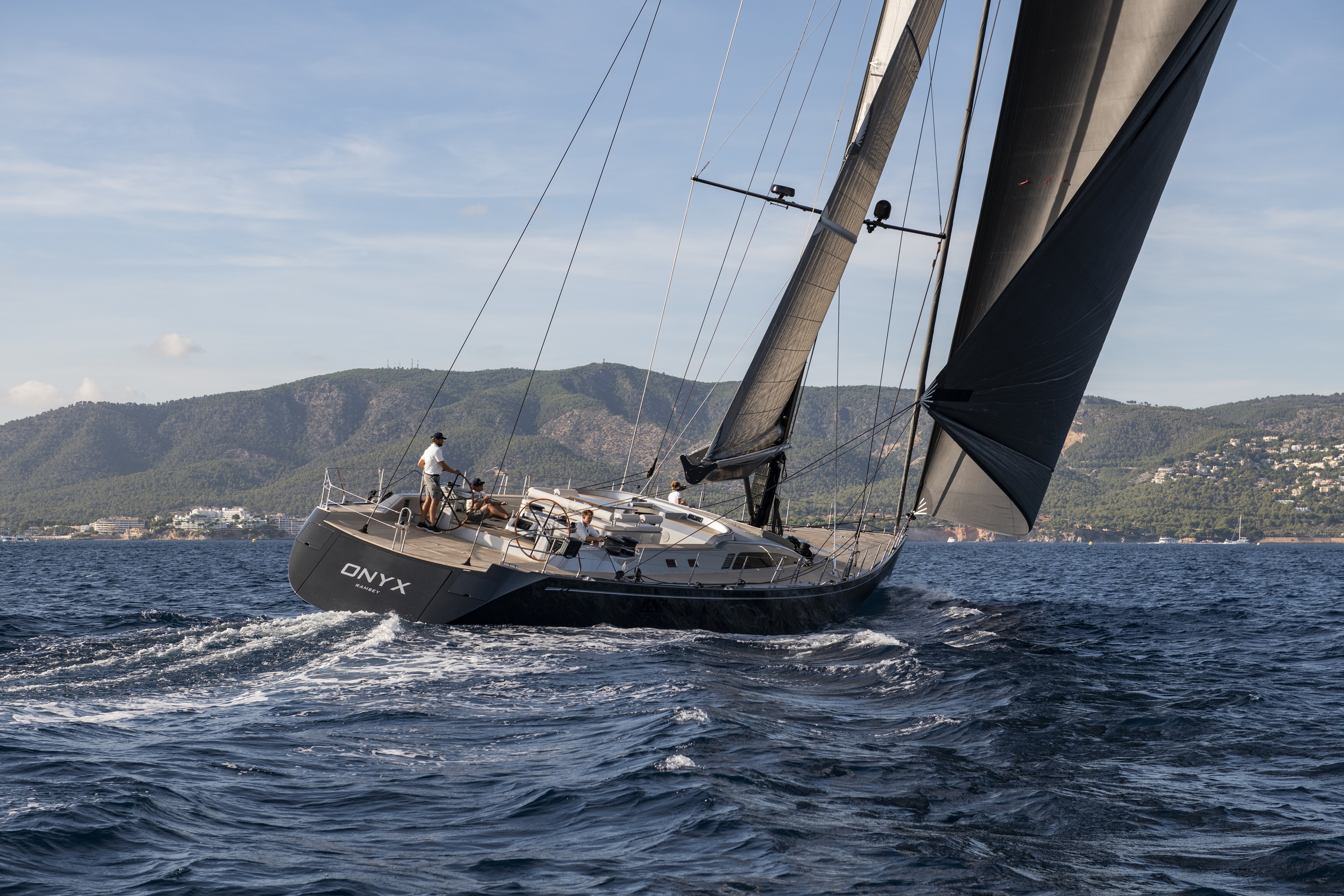 104 Sailing yacht ONYX.jpg