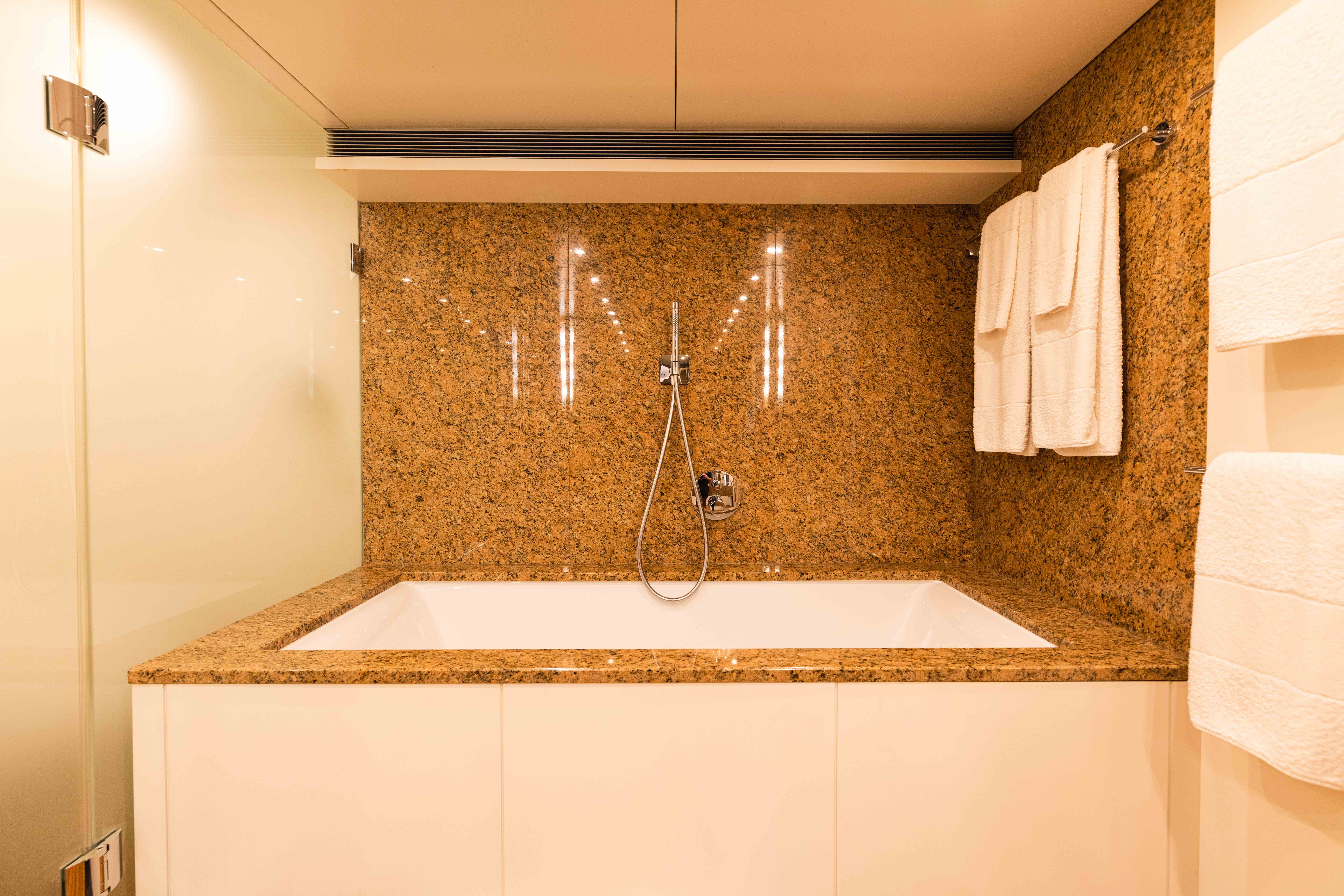 11. Master En-Suite.jpg