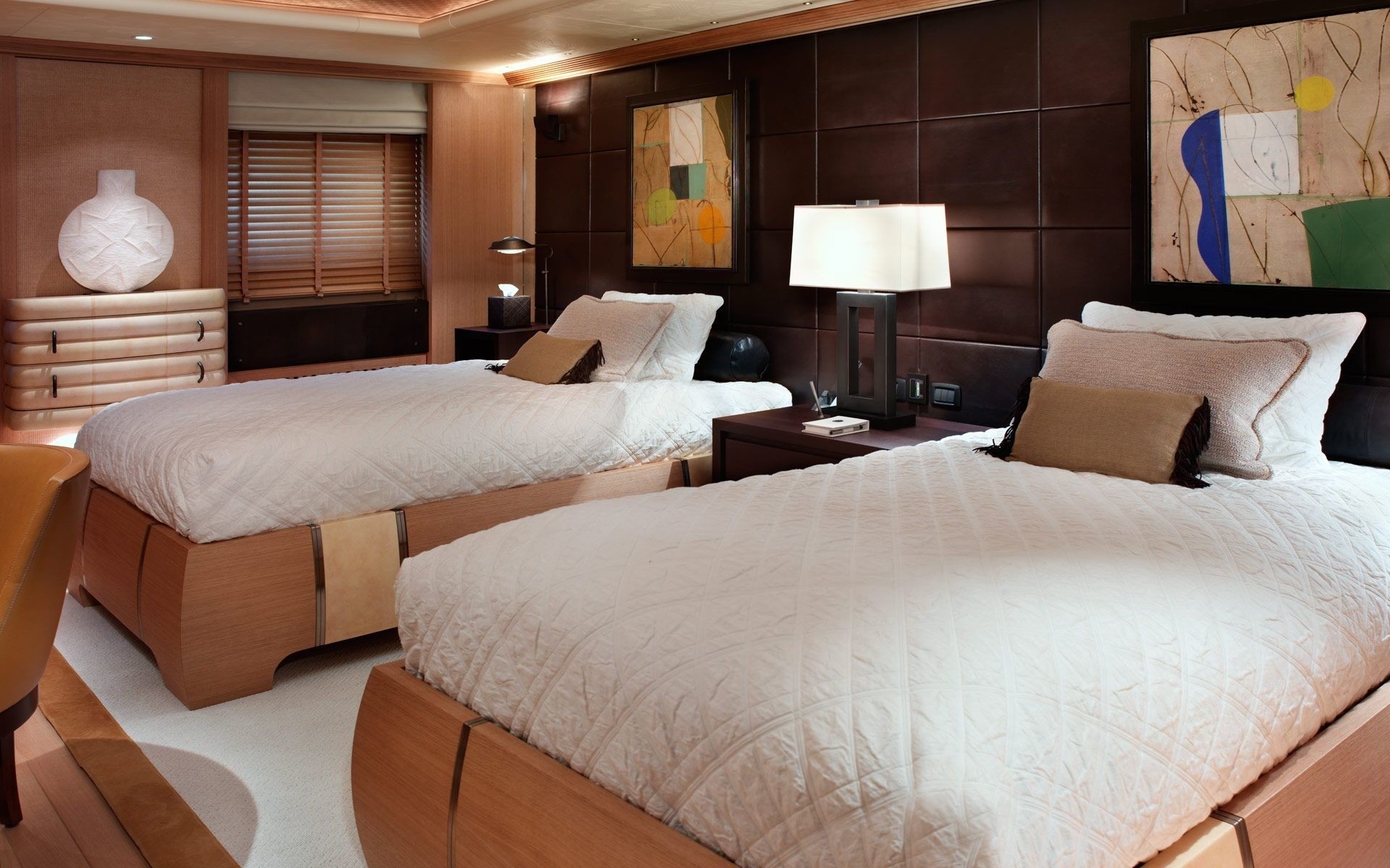 140 Guest suite.jpg