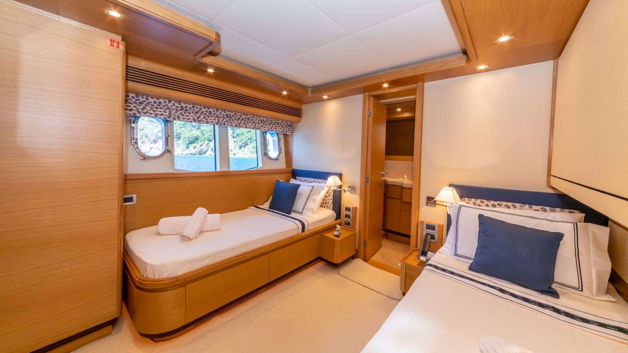 15 twin cabin.jpg