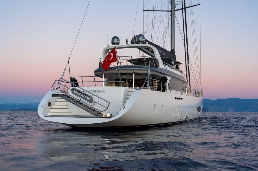 2.0 View to stern.jpg
