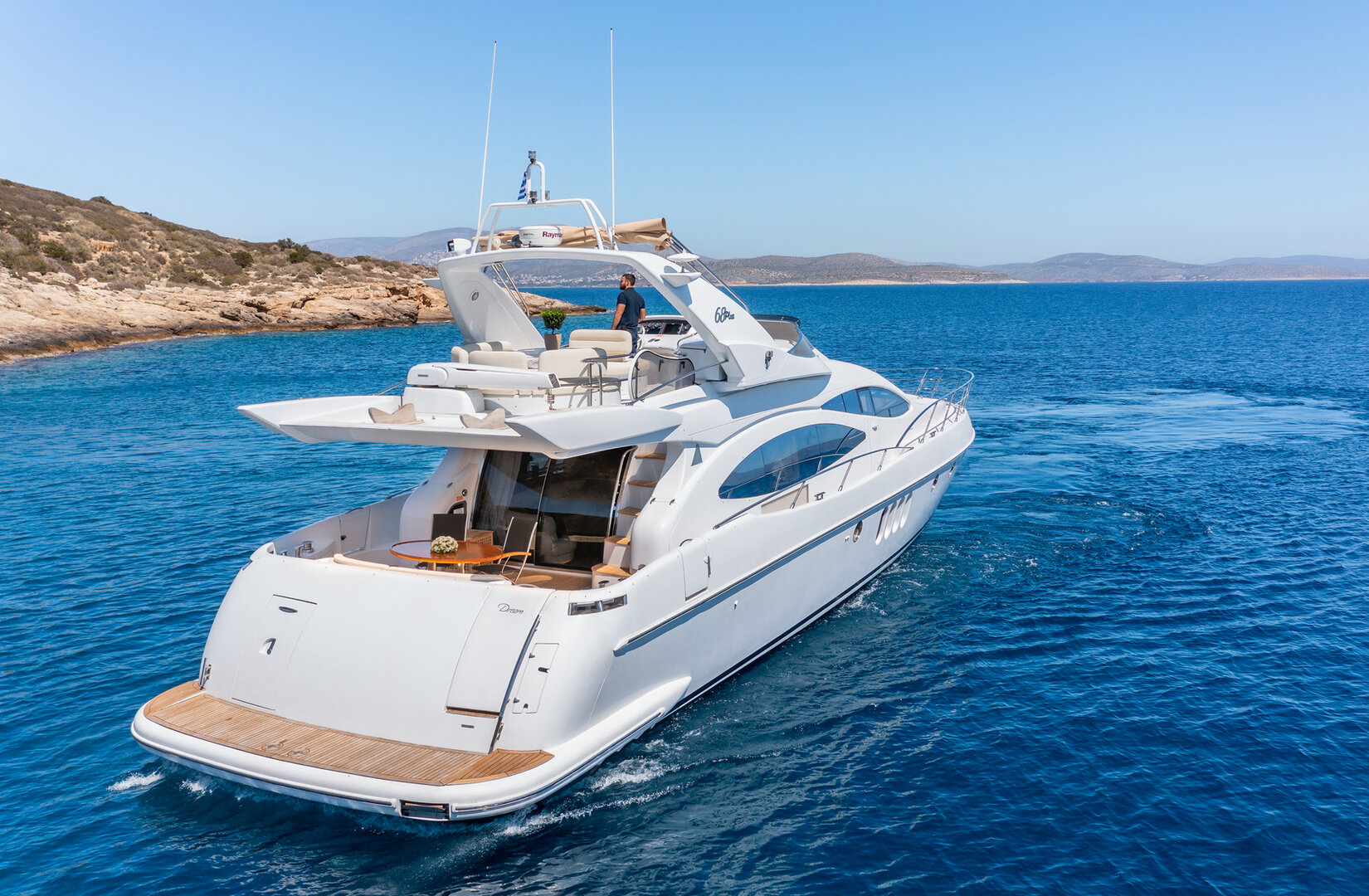 2.1 Flybridge design.jpg