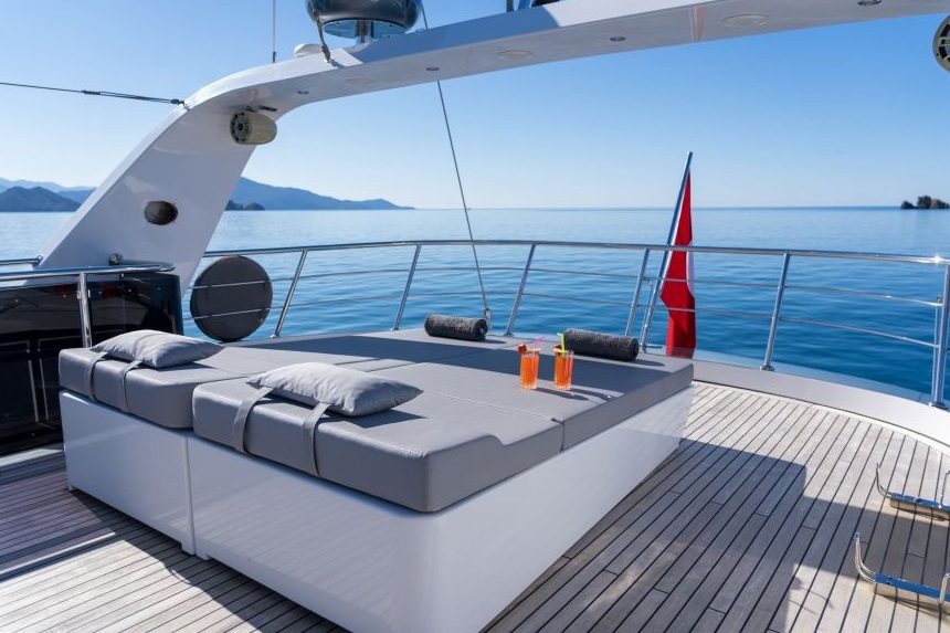 2.1 Sun deck sunbathing.jpg