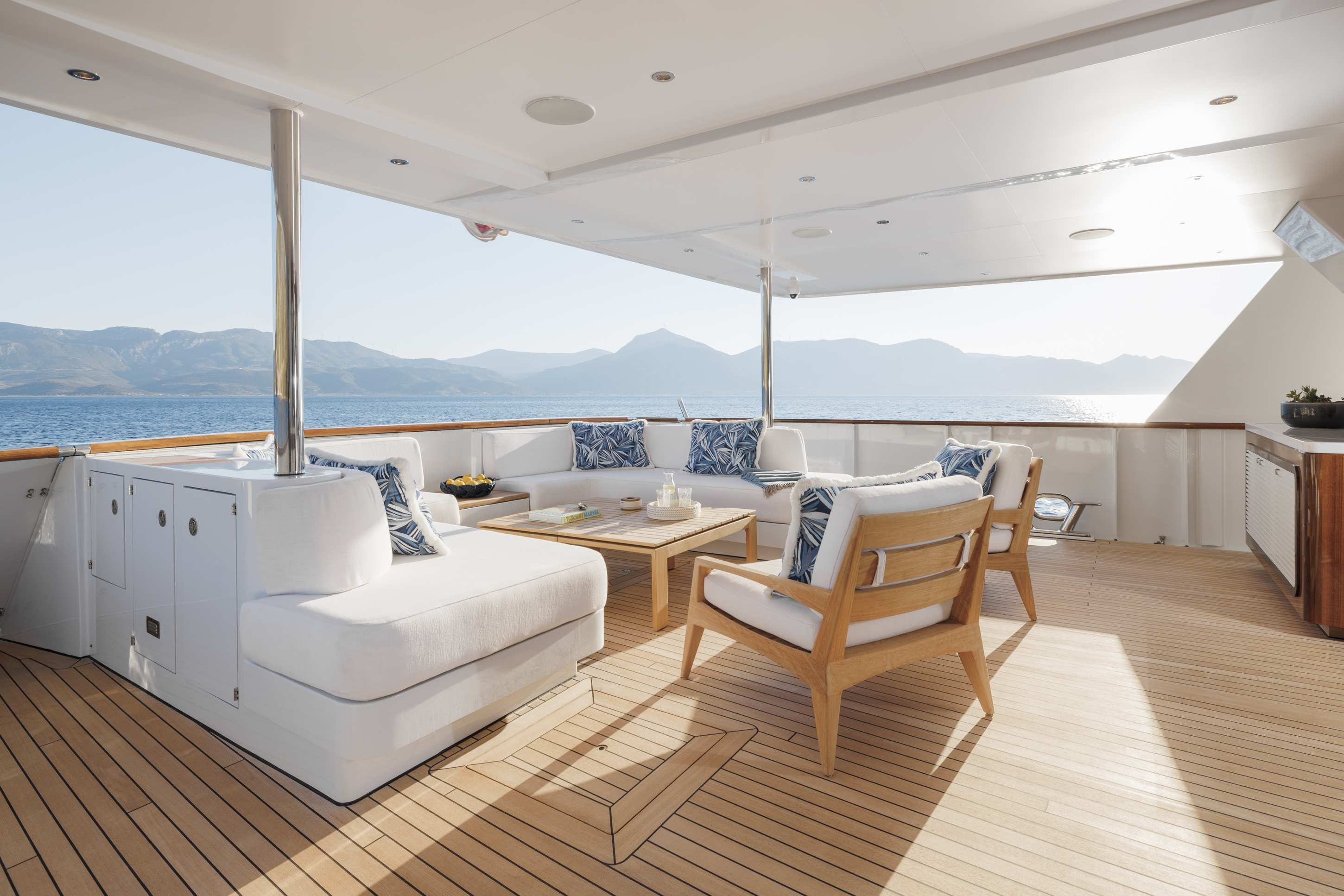 2.14 Main deck aft.jpg