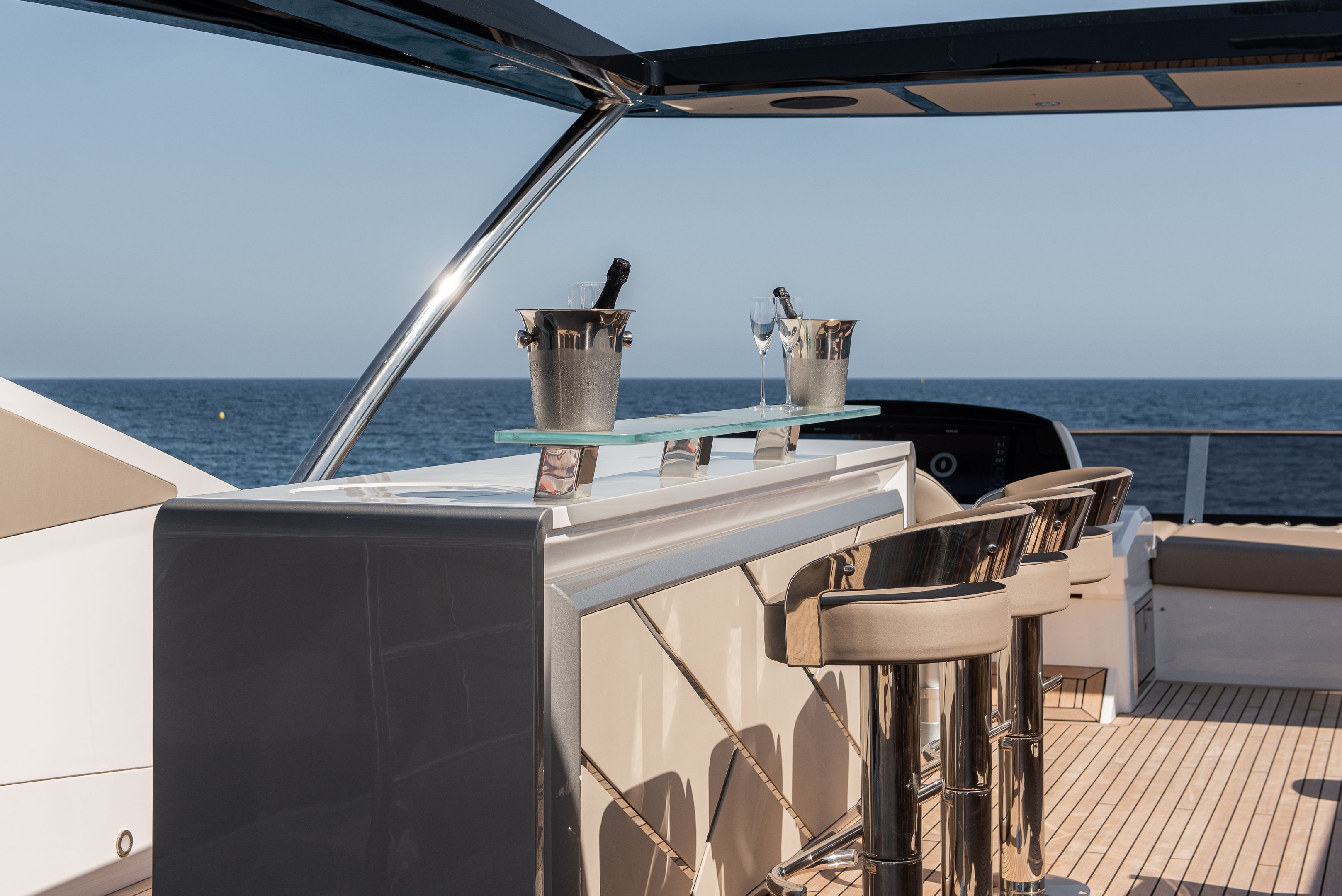 2.2 Sundeck bar (1).jpg