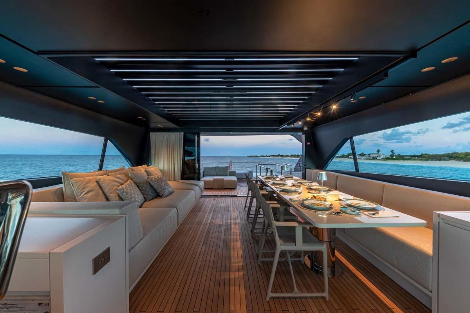2.3 Sun deck with louvre roof.jpg