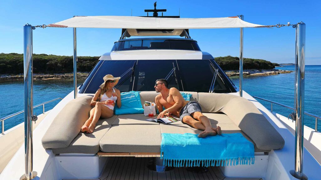 2.4 Bow lounge with sun shade.jpg