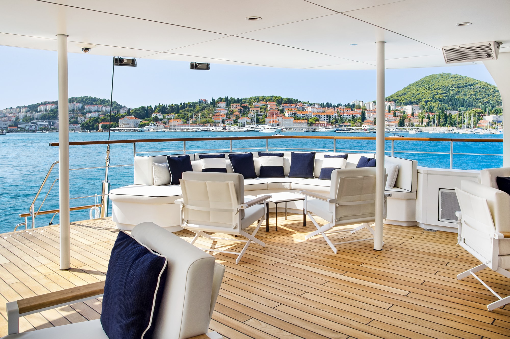 2.4 Marina deck lounge.jpg
