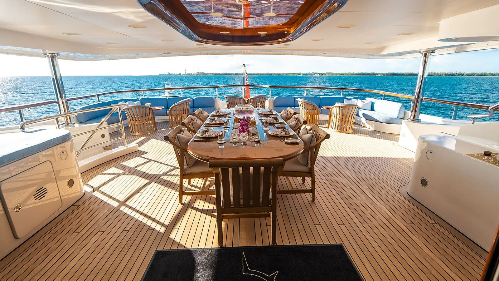 2.4 Upper deck view aft.jpg