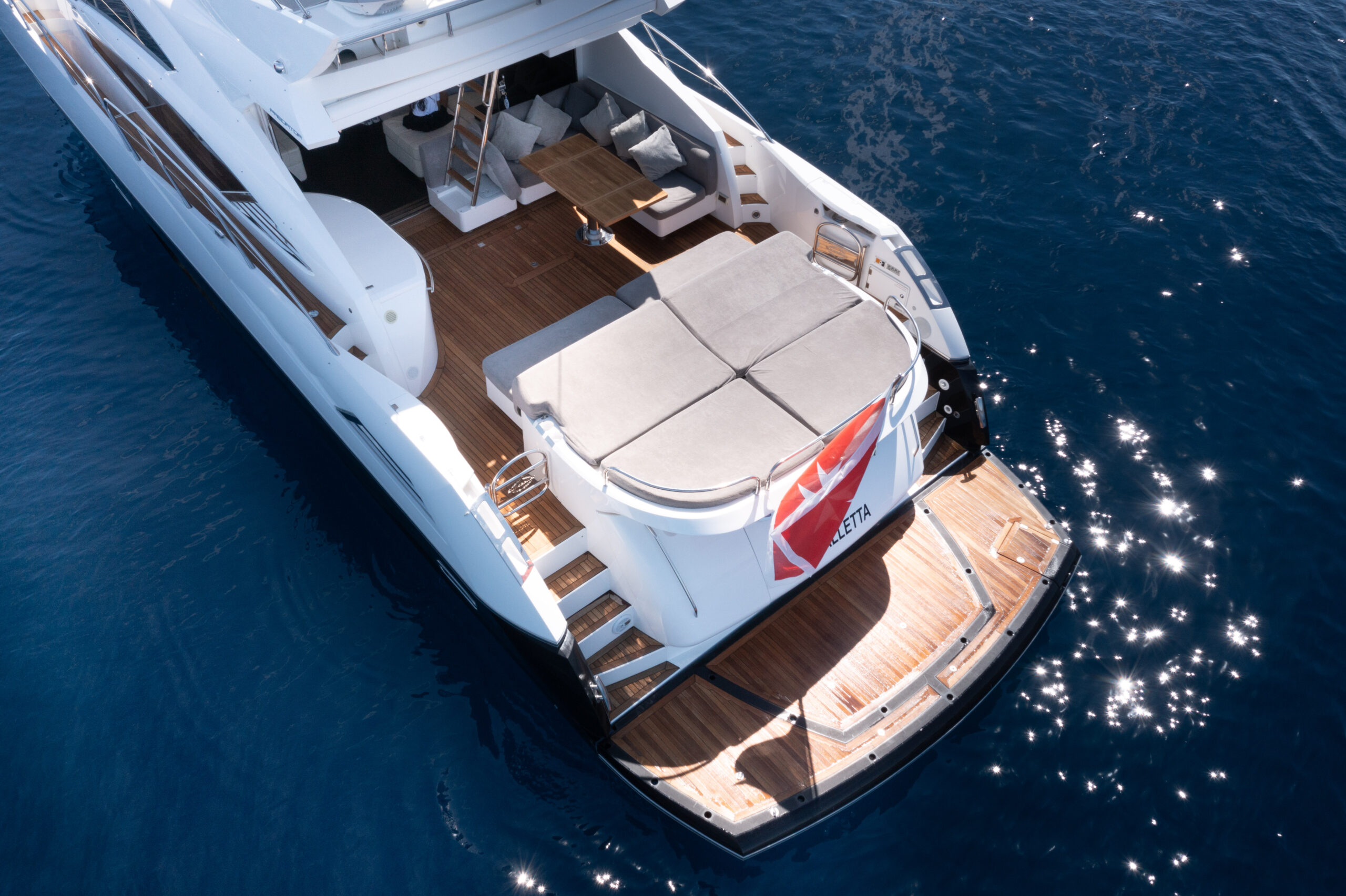 201 Aerial view of aft deck.jpg